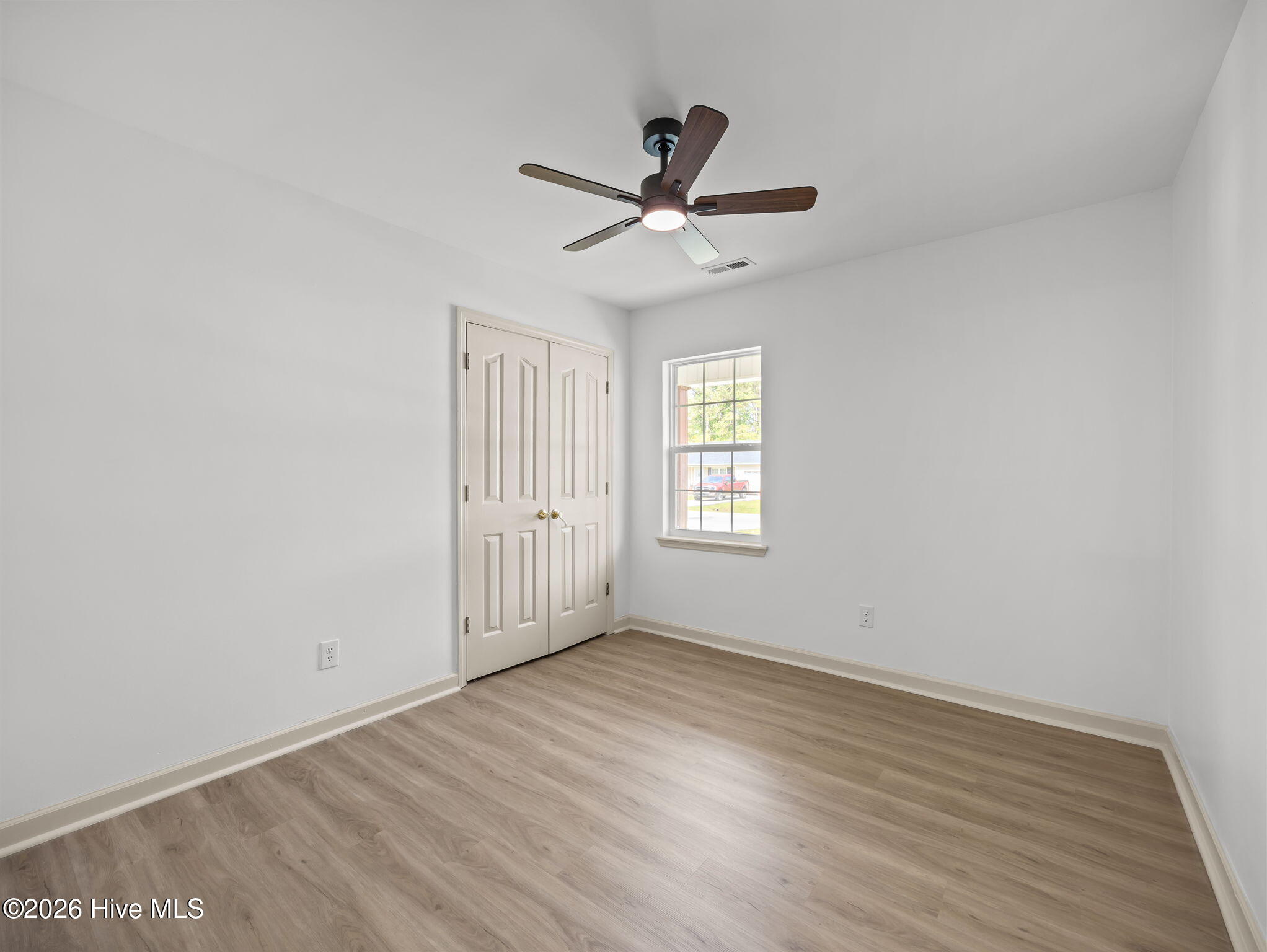 100565884 | Photo 23