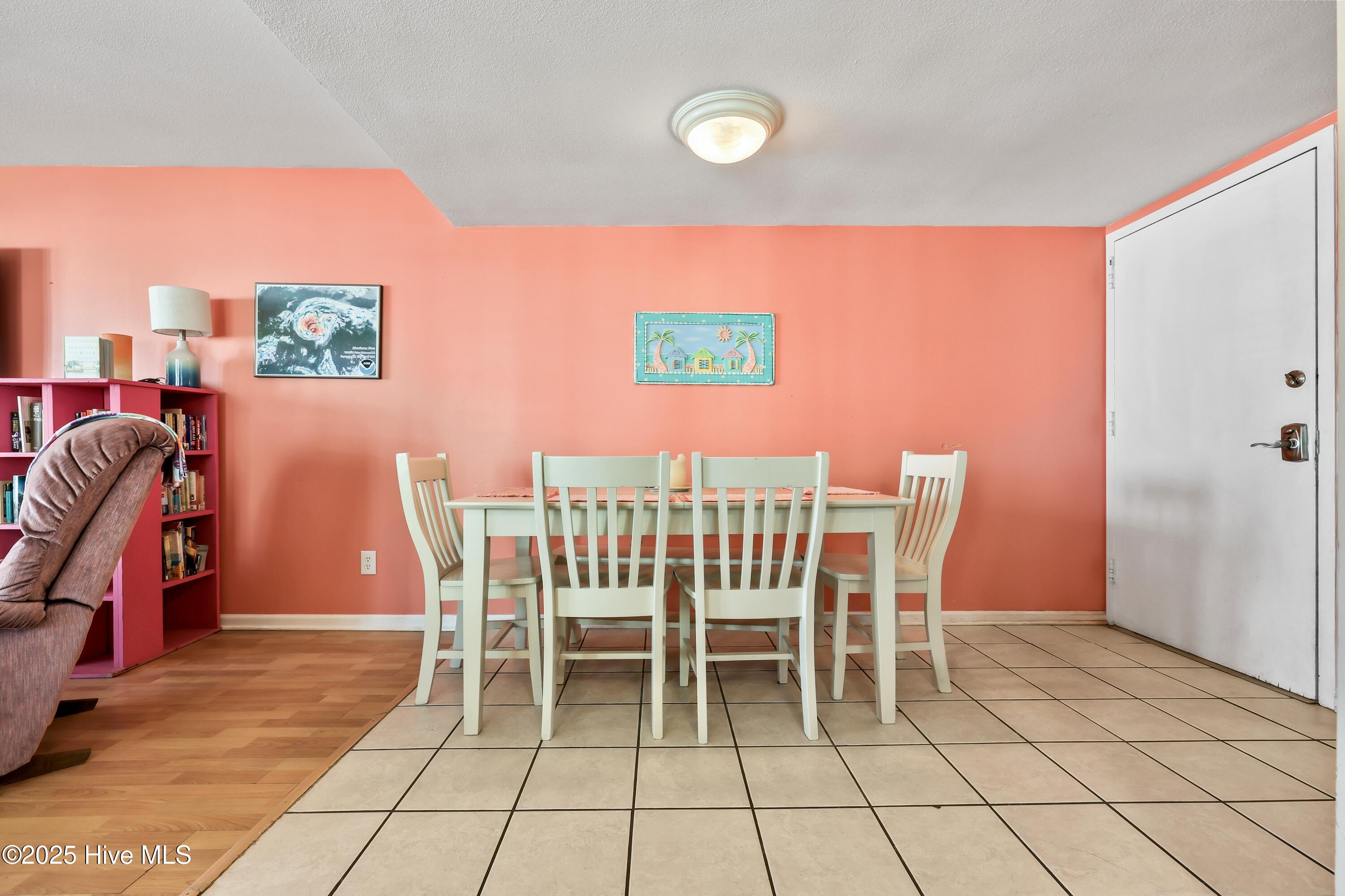 1717 Carolina Beach Avenue N 2a, Carolina Beach, NC 28428 – photo 10: Photo Mar 08 2025, 14 05 04