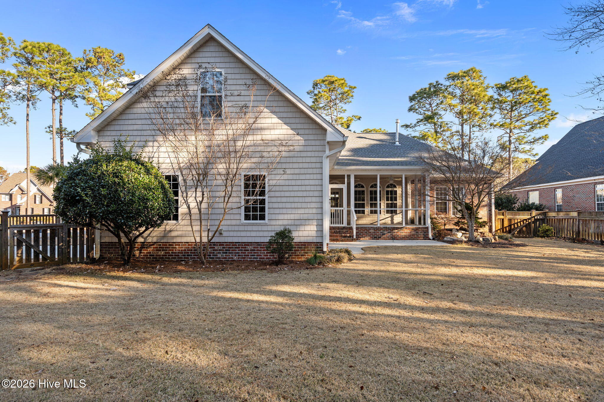 100552731 | Photo 86