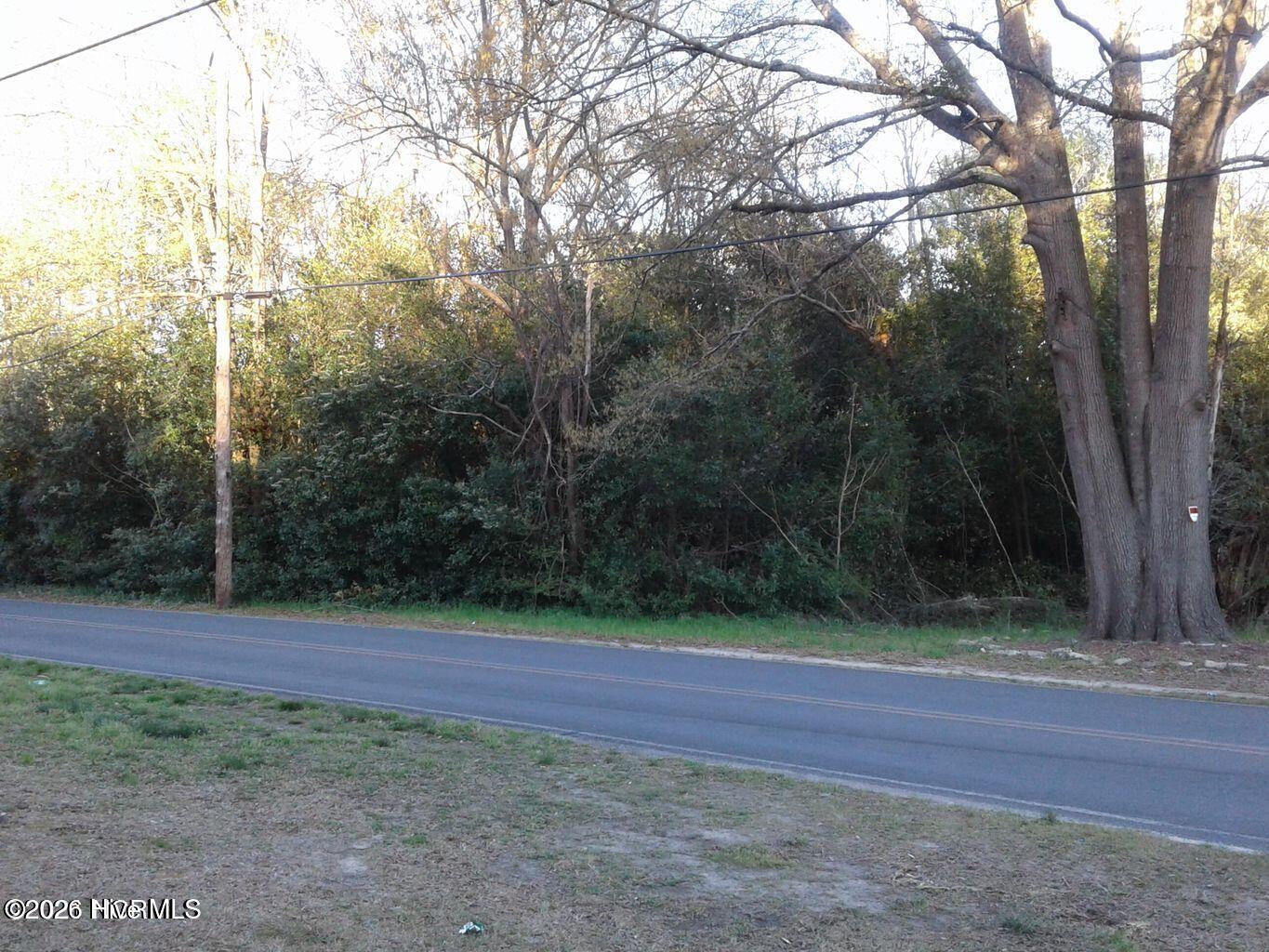Exterior photo of 122-124 Earl Franklin Drive, Hamlet, NC 28345. MLS: 100592202