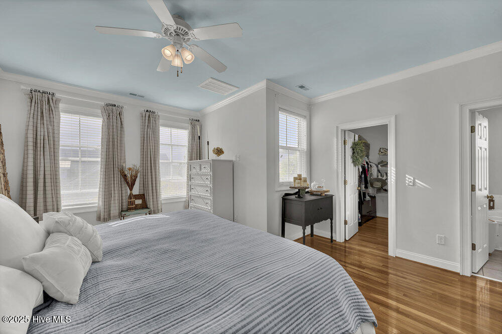 100544972 | Photo 15