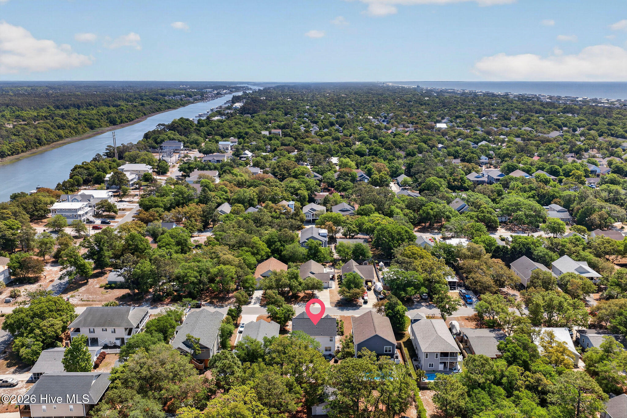 100570587 | Photo 52