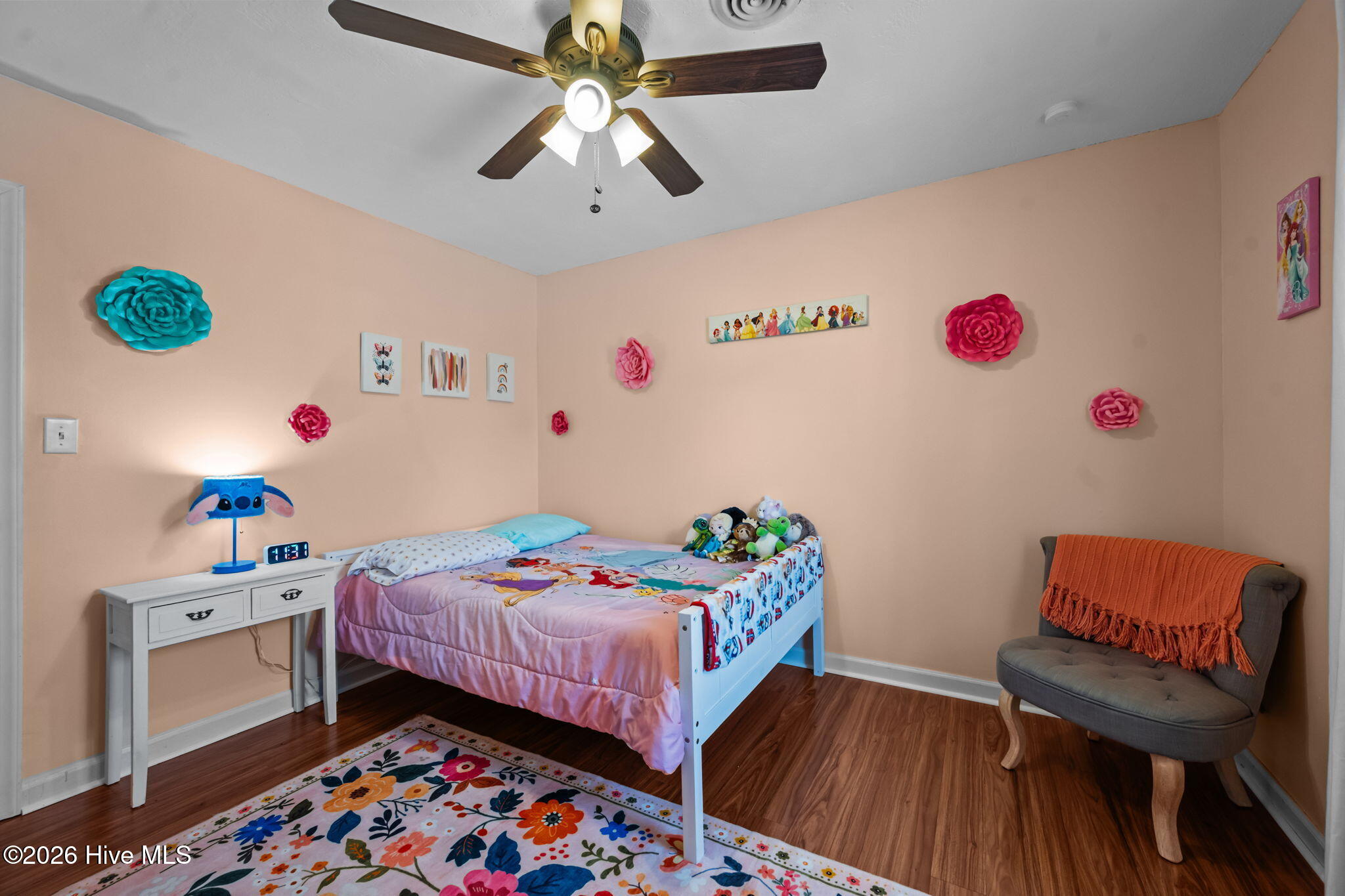 100547741 | Photo 37