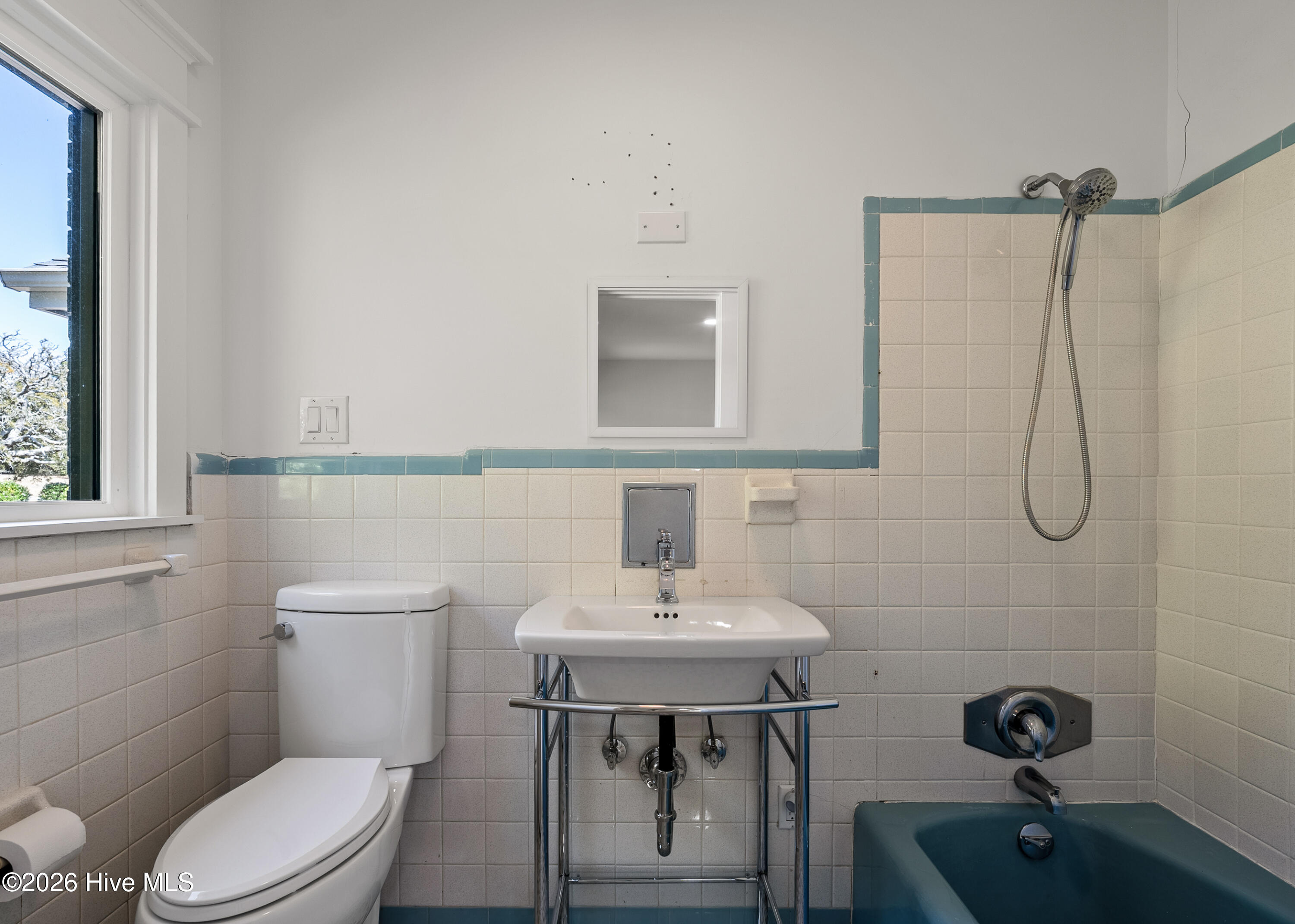 100559476 | Photo 33