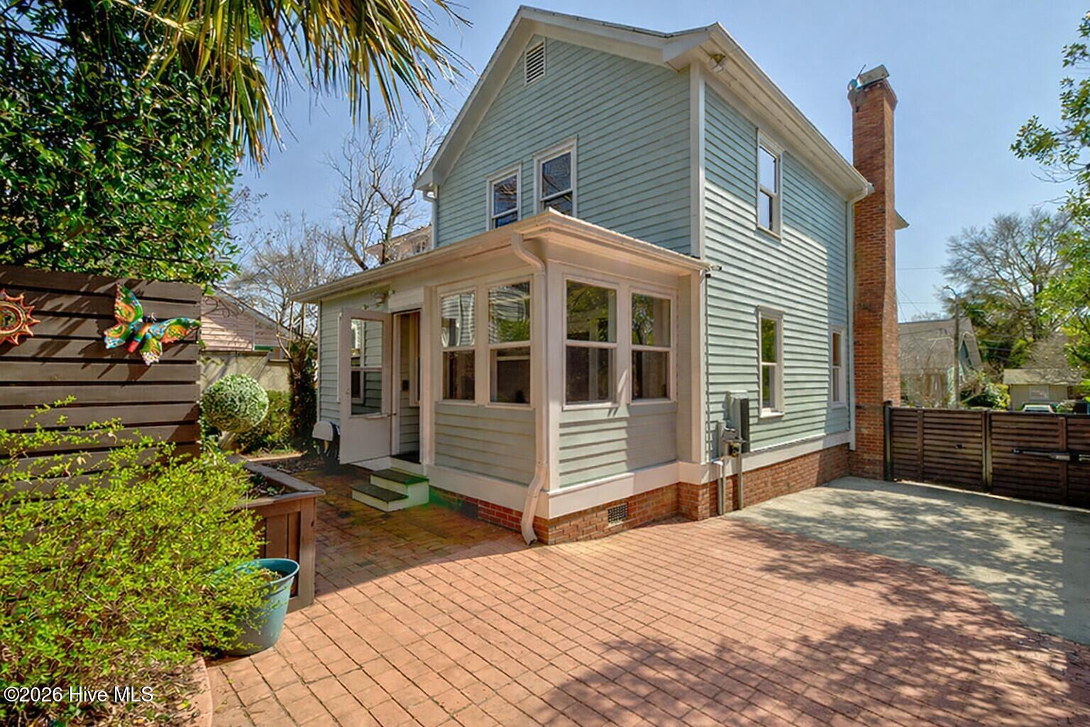 100557542 | Photo 43