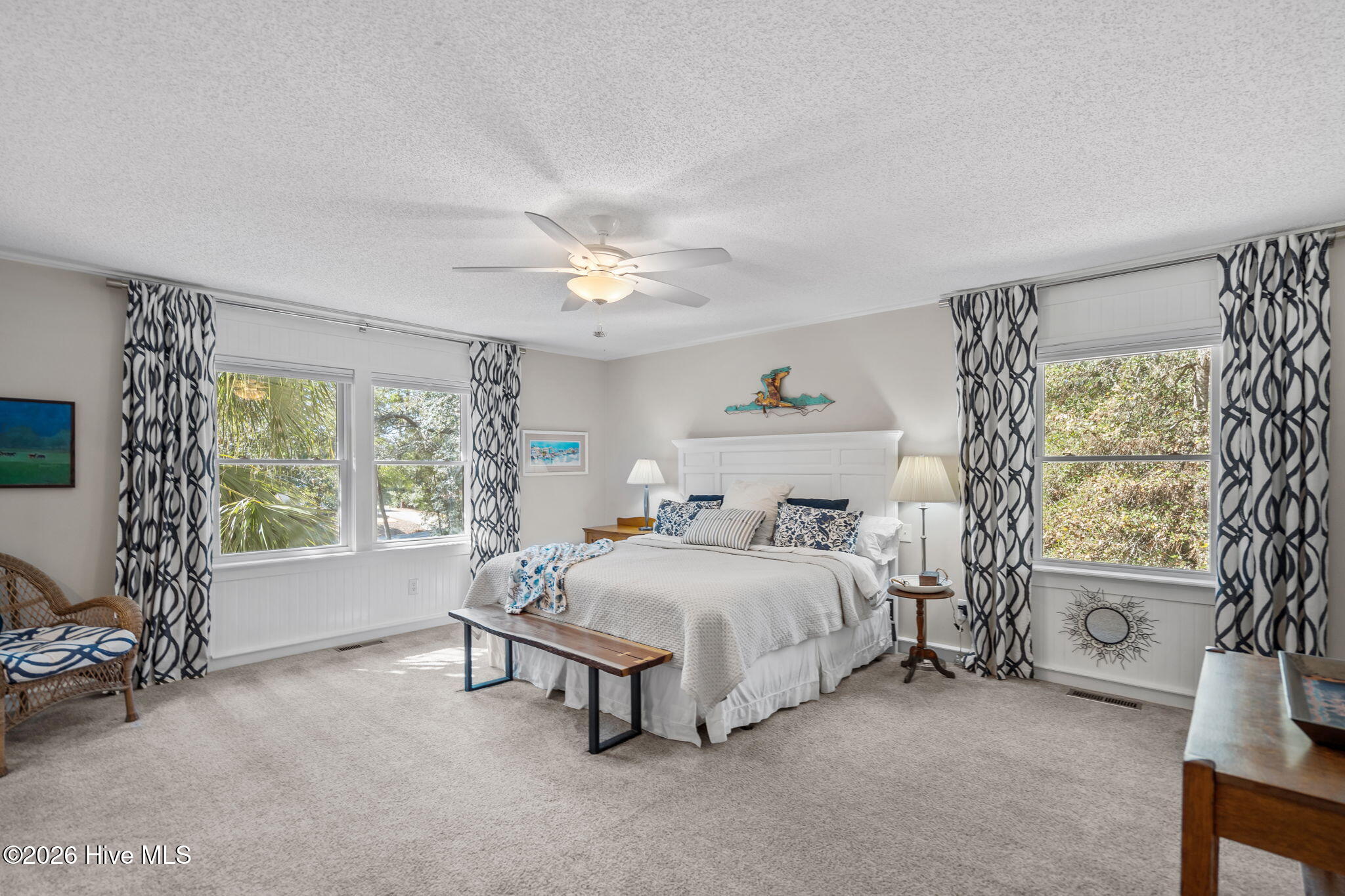 100555444 | Photo 34