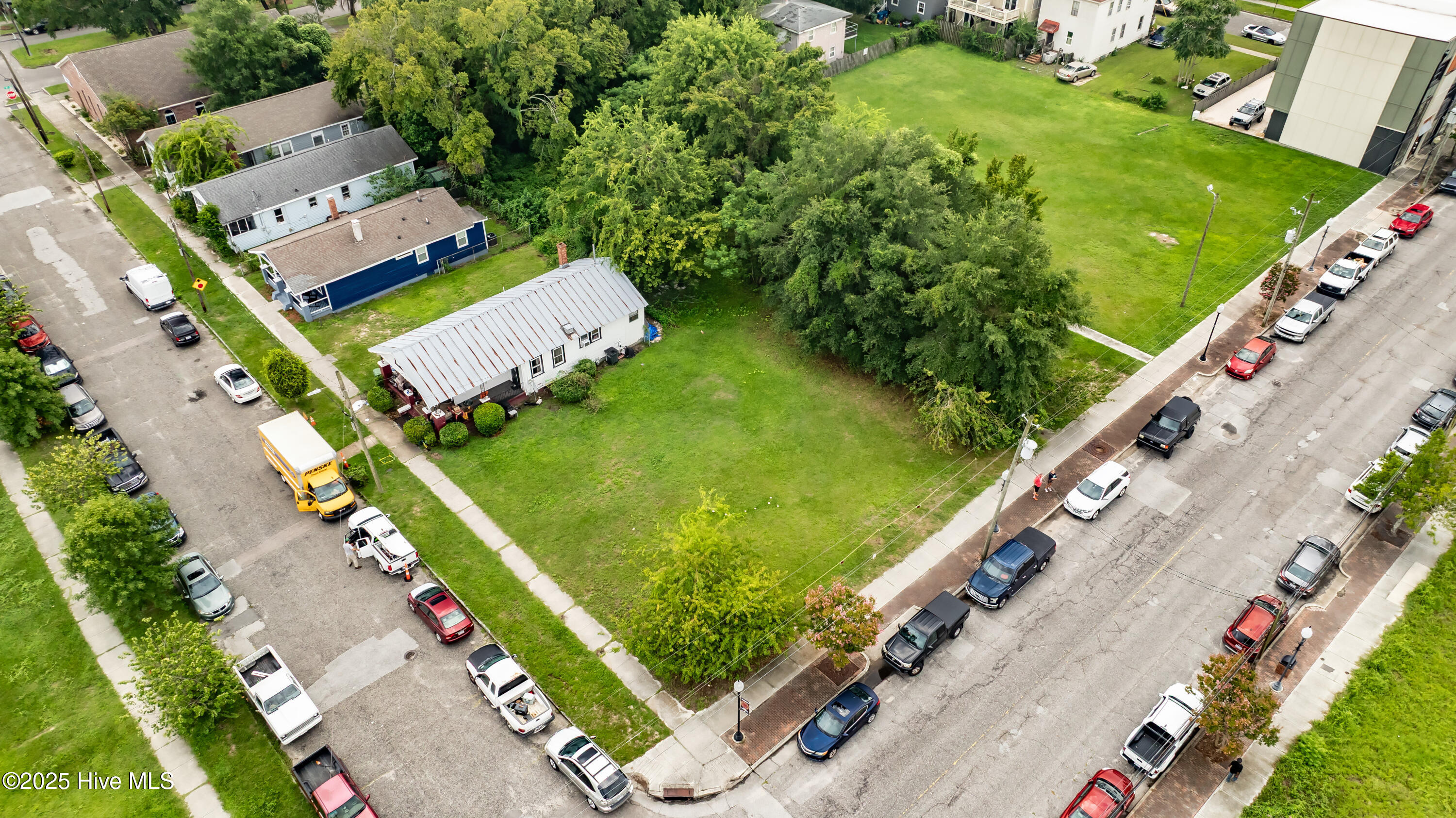 100524292 | Photo 20