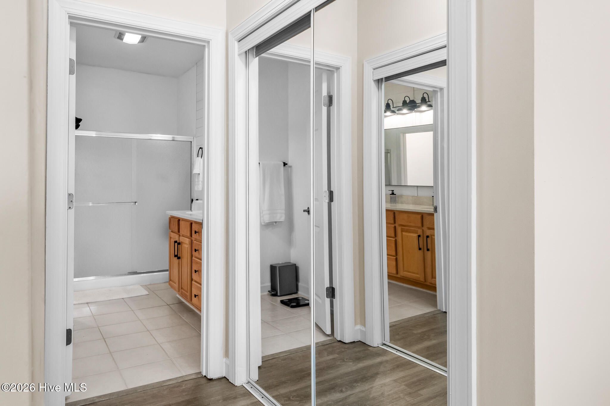 100568438 | Photo 26