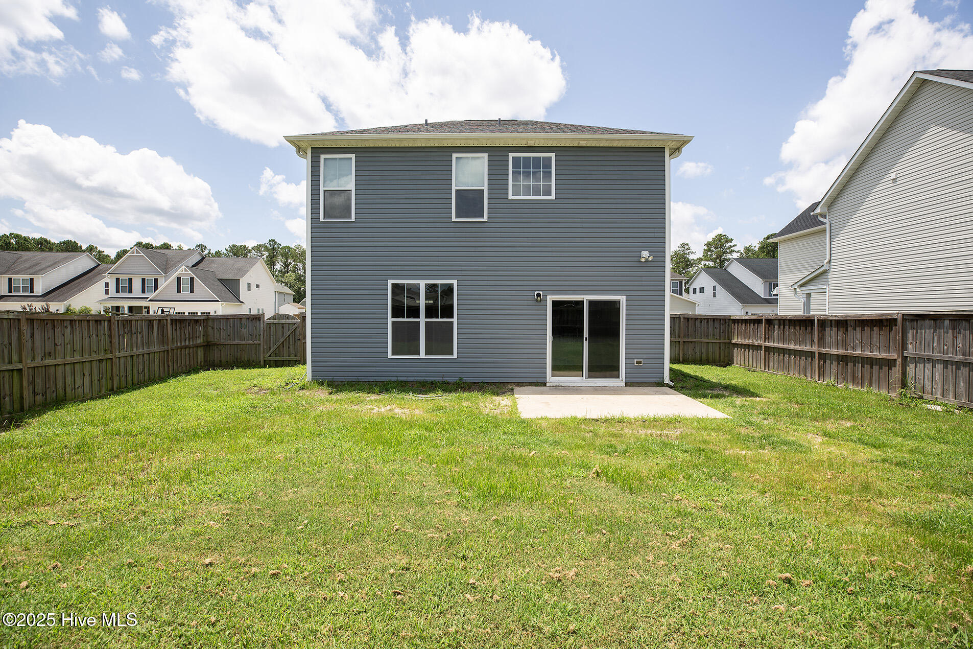 100547149 | Photo 33