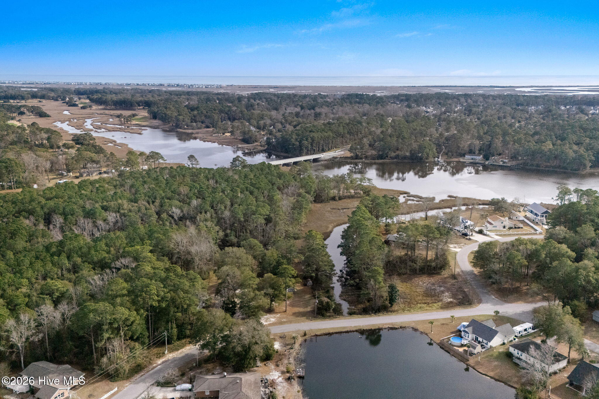 100548359 | Photo 45