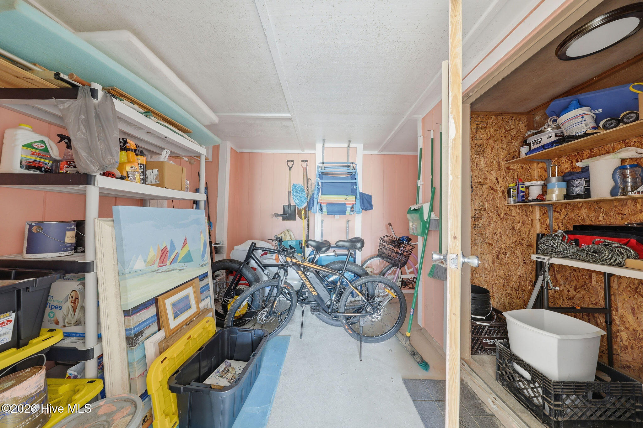 100559575 | Photo 45