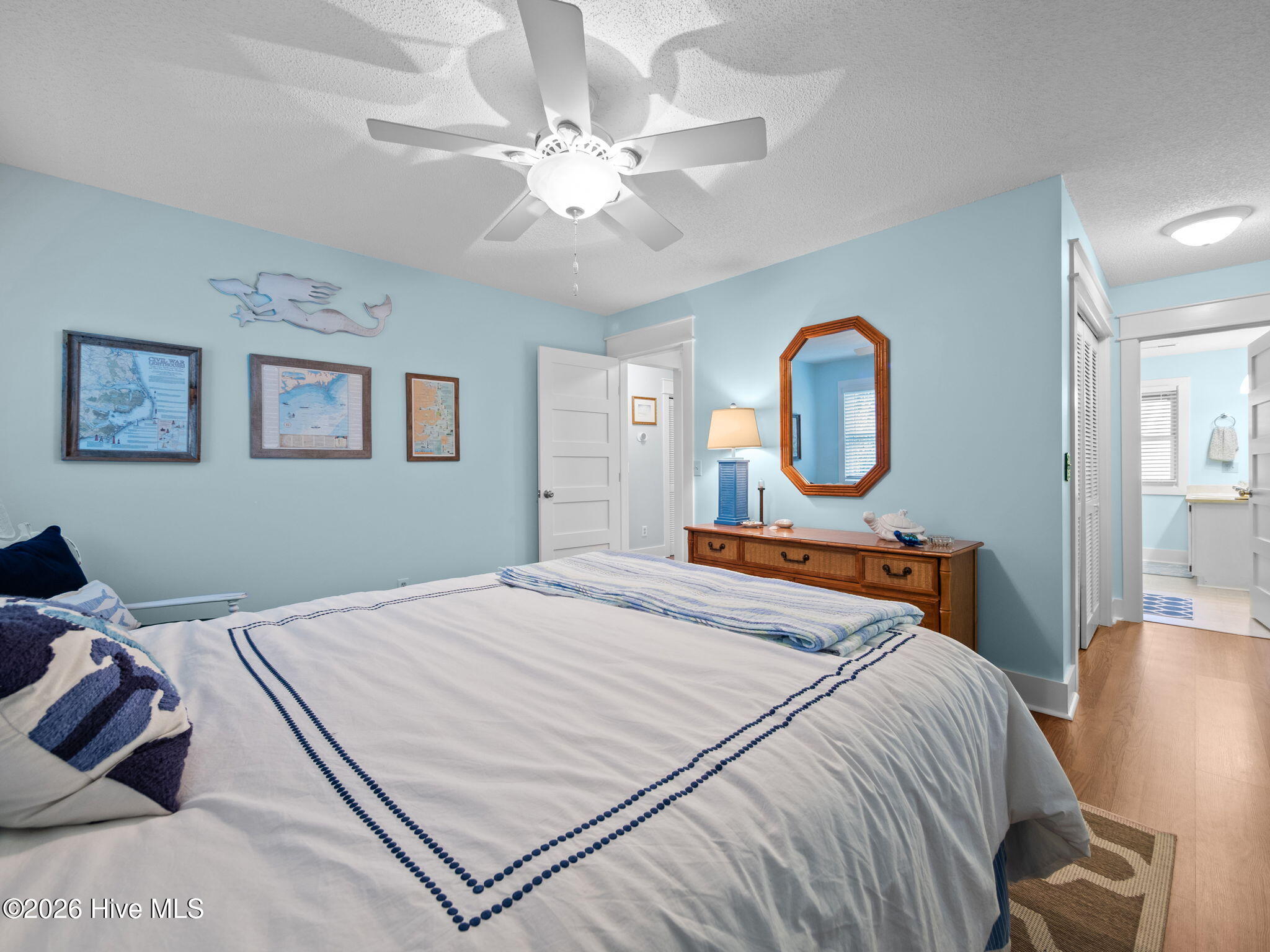 100547996 | Photo 36