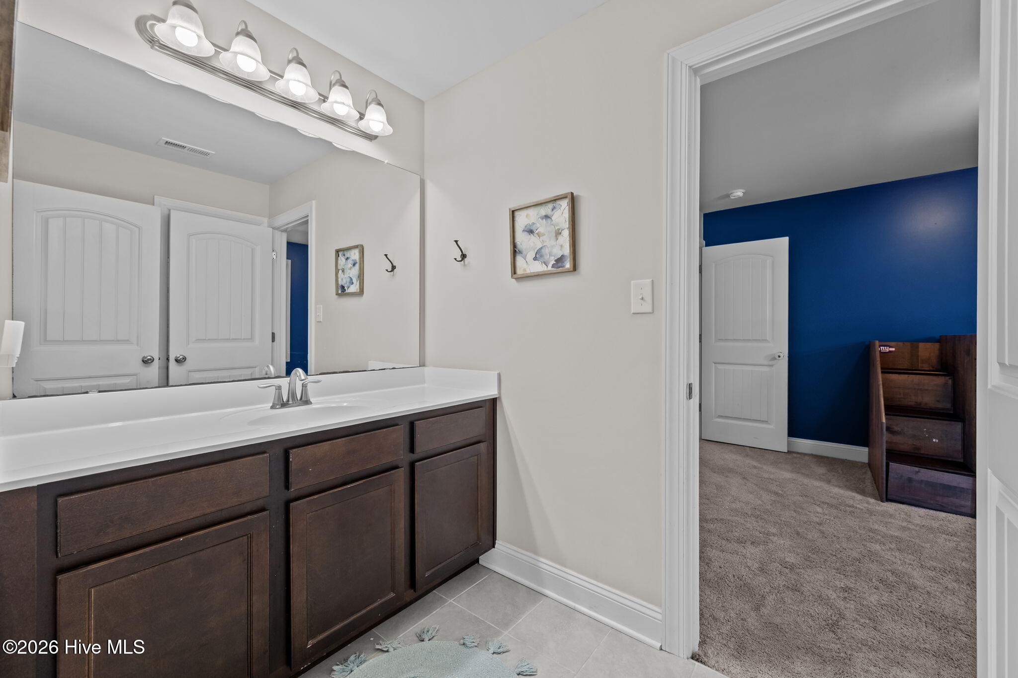 100557396 | Photo 39