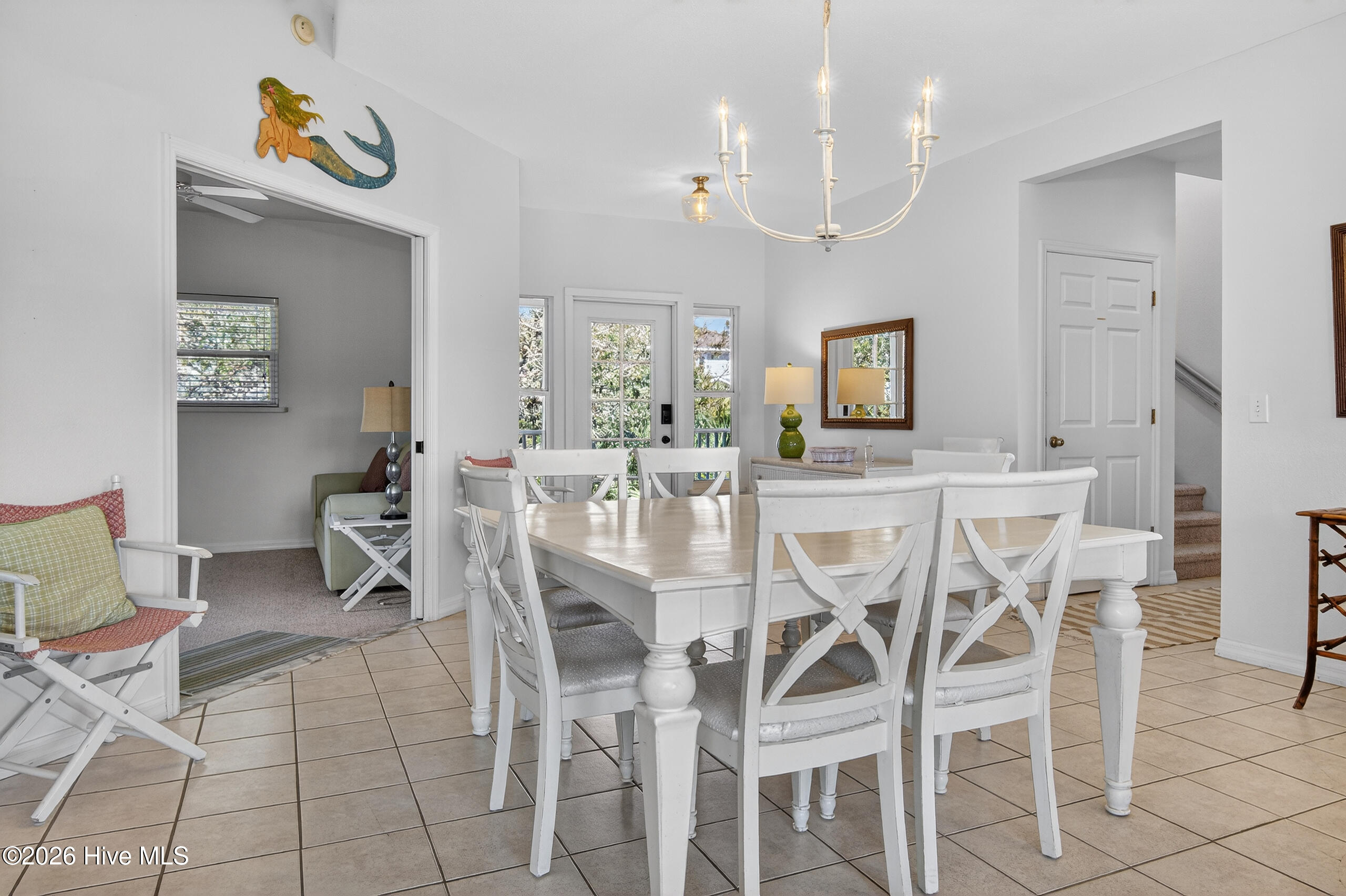 100565209 | Photo 16