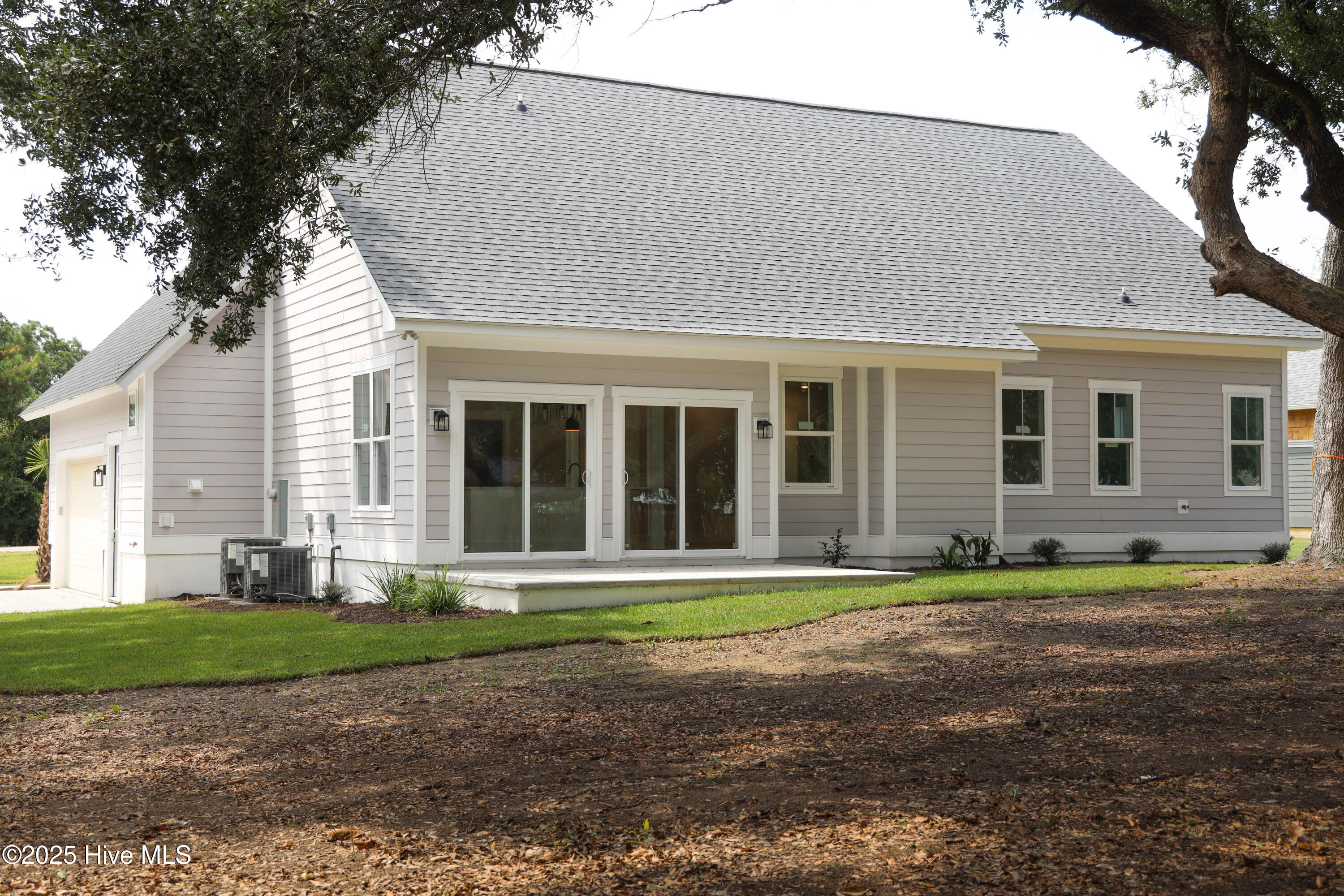 100559768 | Photo 46