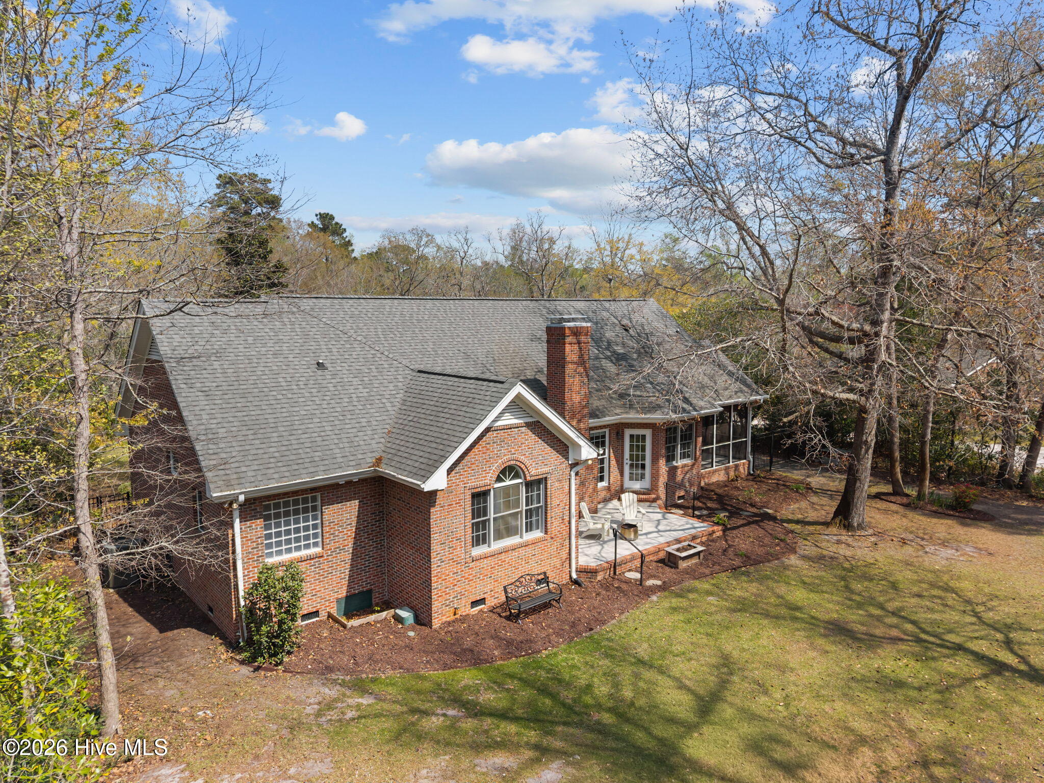 100562607 | Photo 44