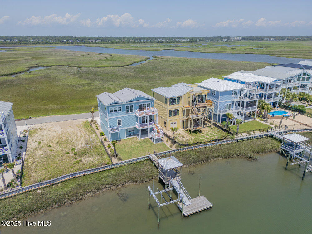 100509330 | Photo 66