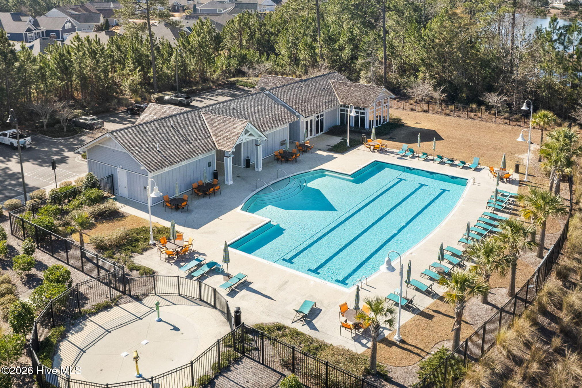 100552042 | Photo 49