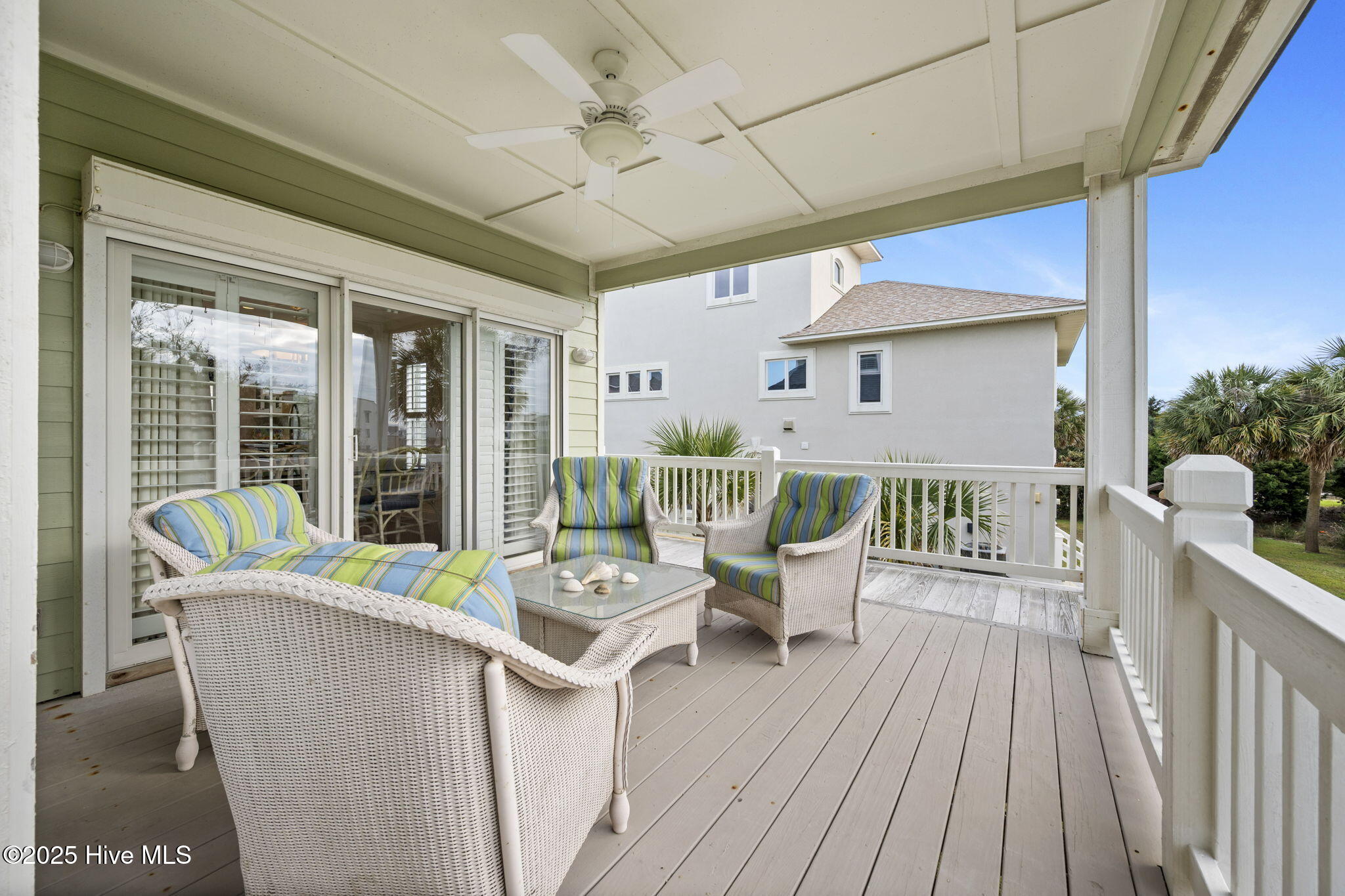 100544331 | Photo 39