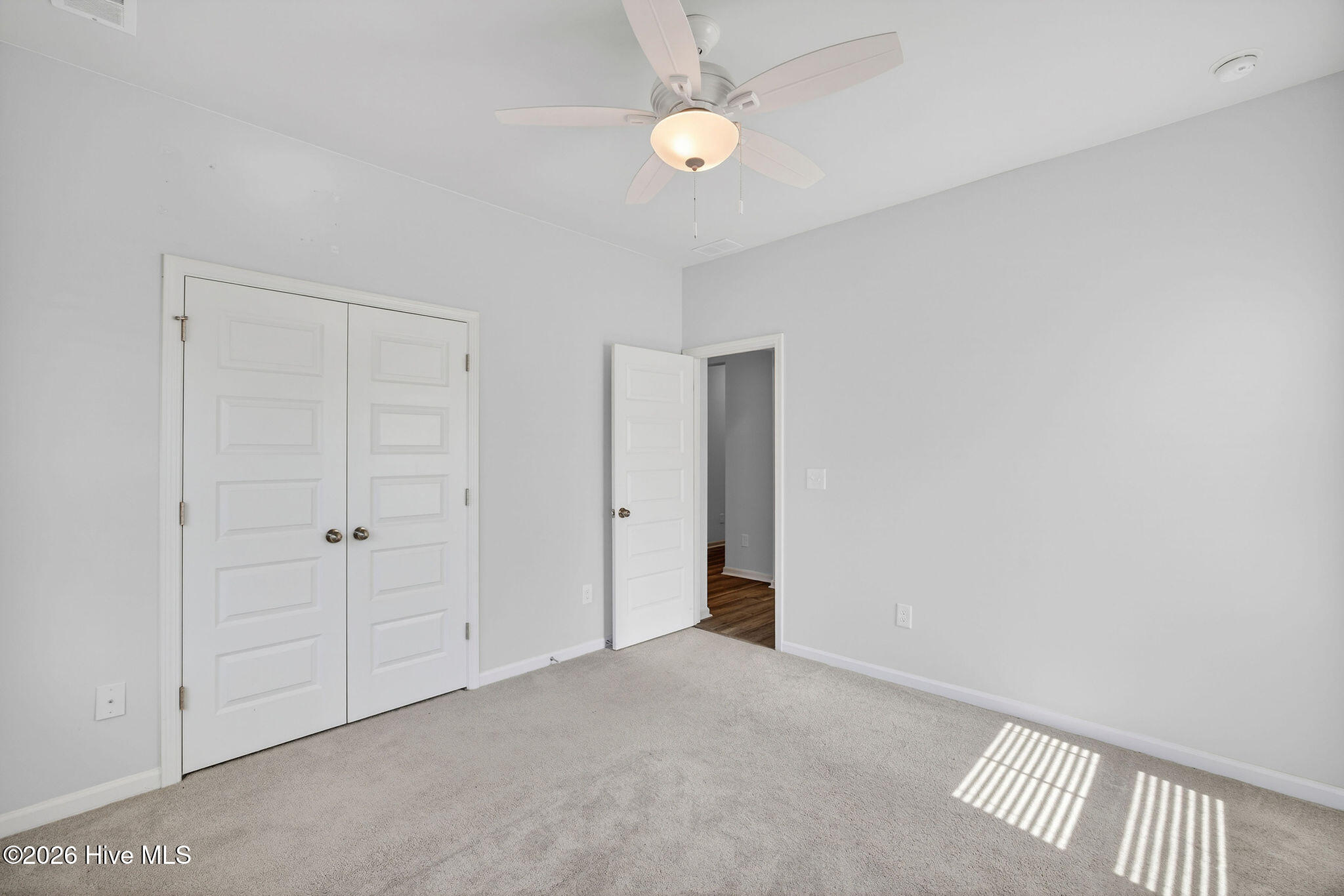 100561560 | Photo 35