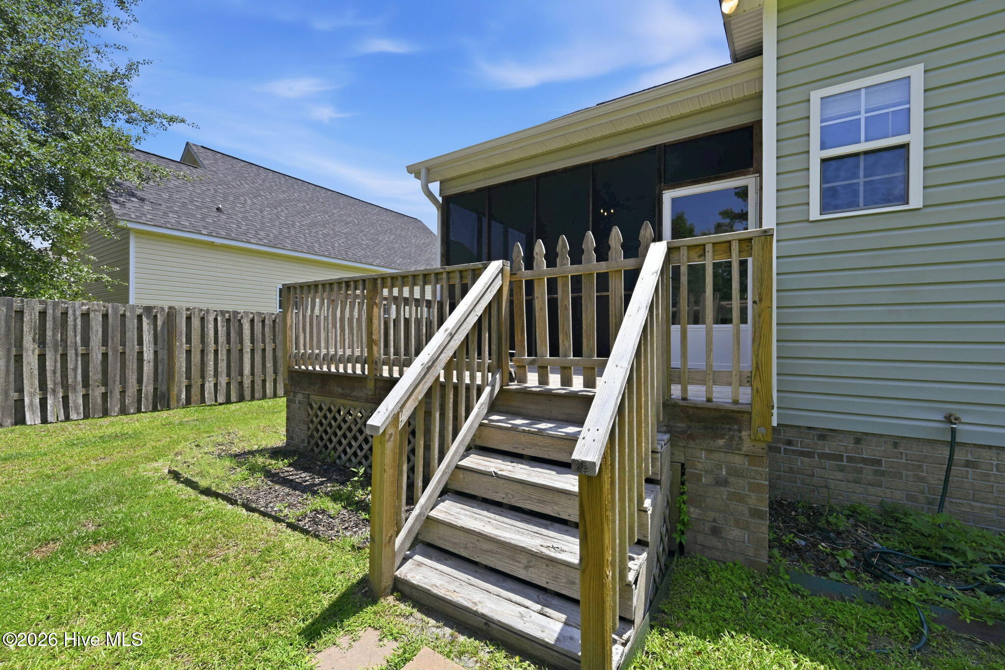 204 Wedgefield Circle,Maple Hill