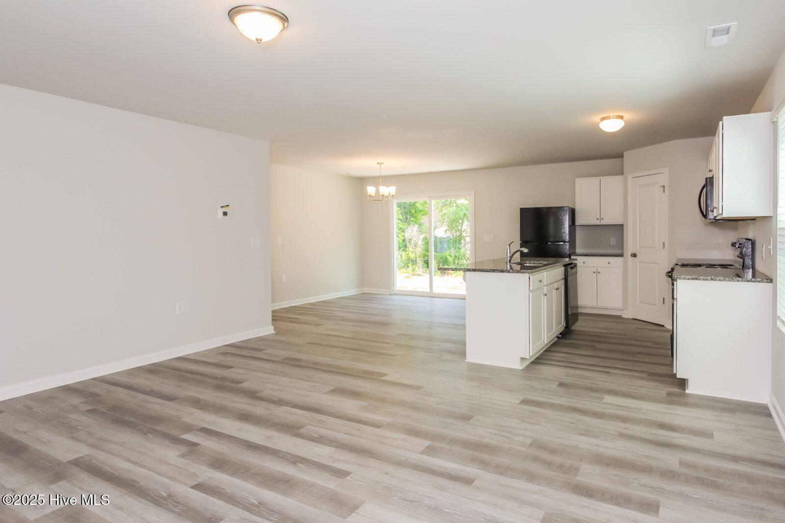 003-photo-living-room-12719861 (1)