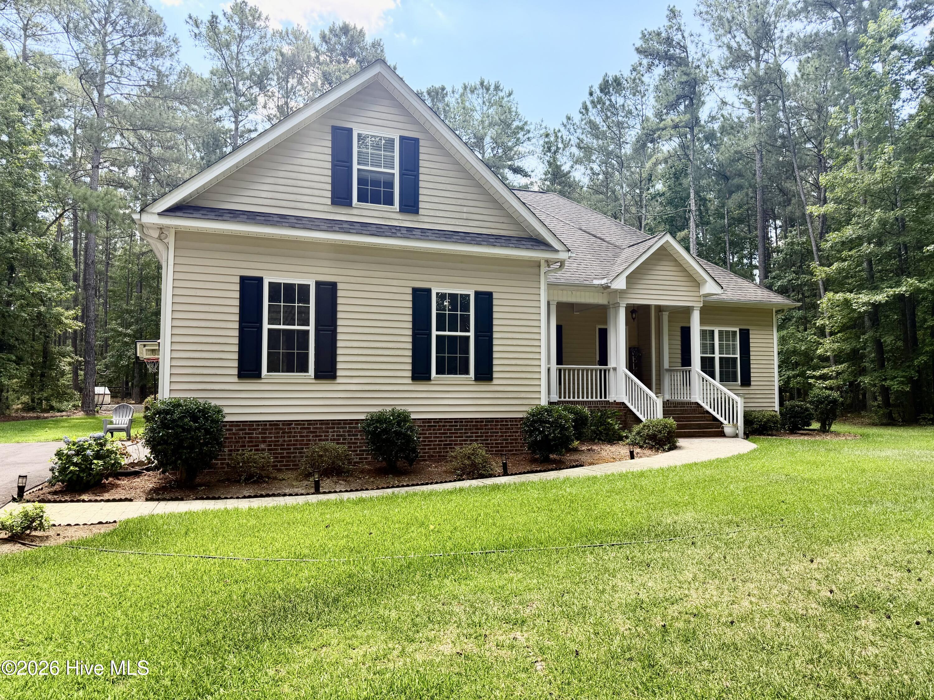 Exterior photo of 3129 Niagara Carthage Road 12, Whispering Pines, NC 28327. MLS: 100583197