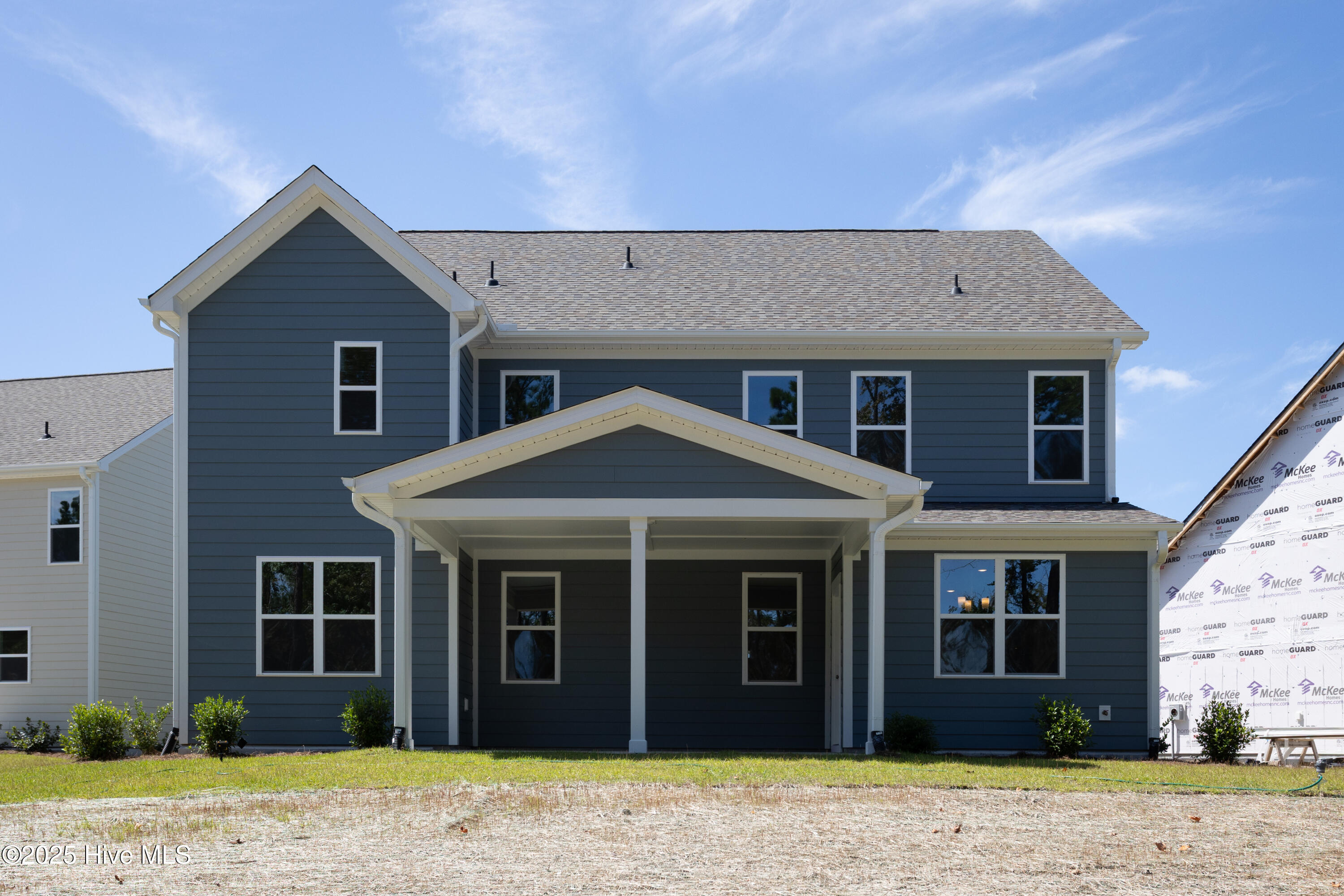 100507408 | Photo 25