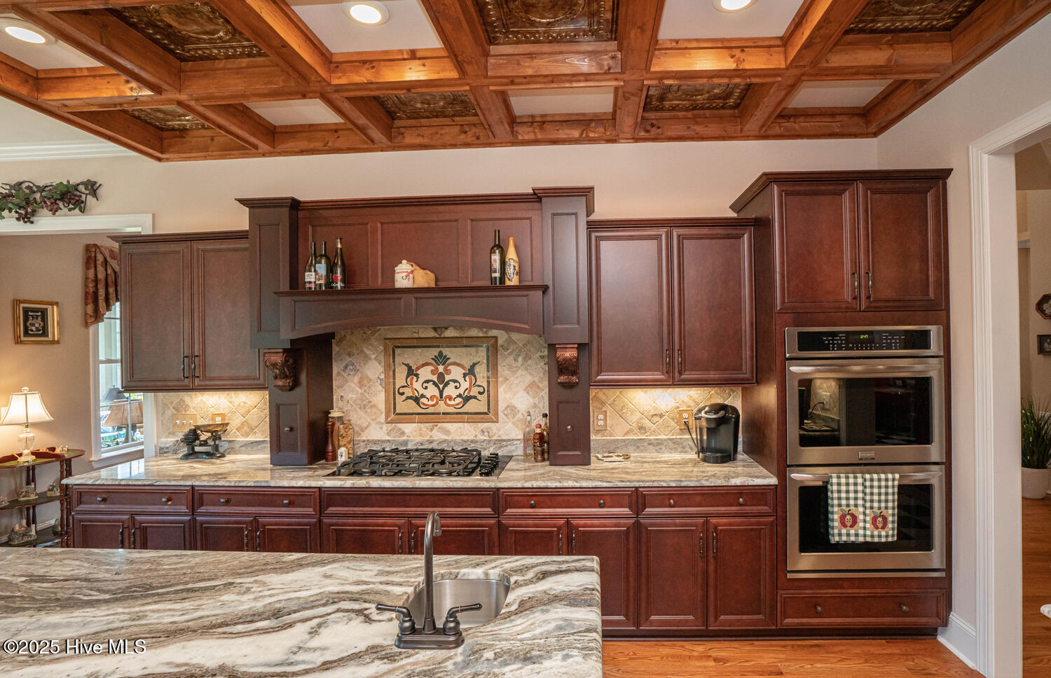 100534571 | Photo 27