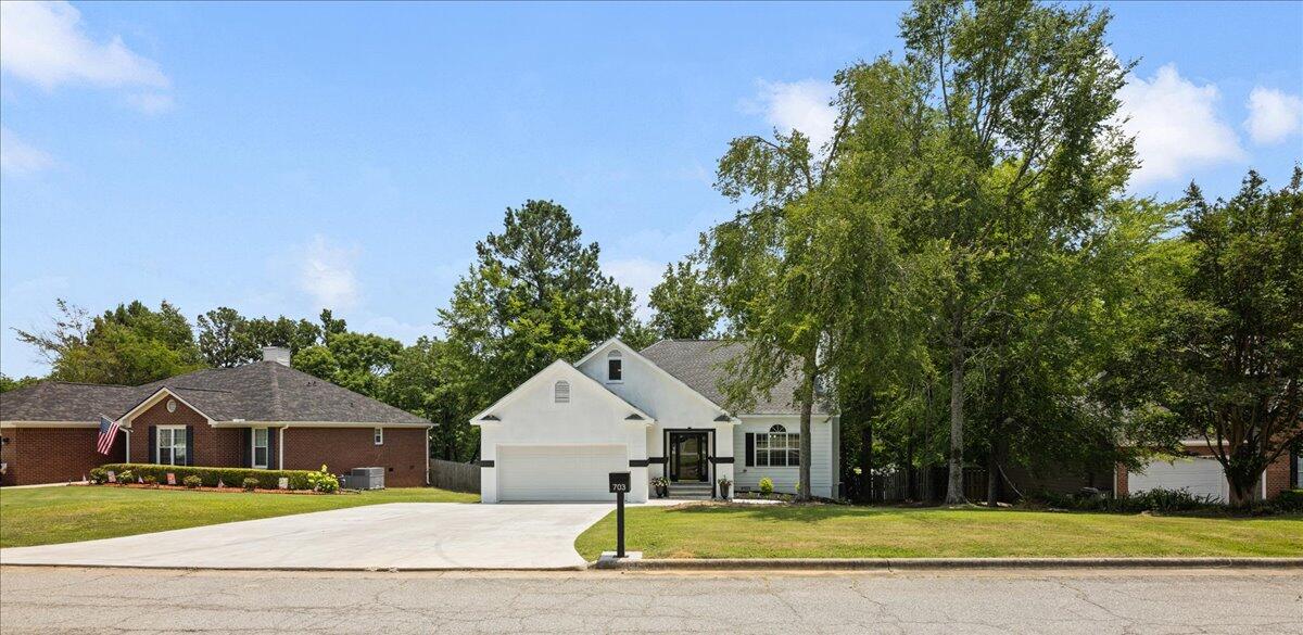 Homes for sale in Evans, GA | 703 Low Meadow Dr, Evans, GA 30809 | MLS# 543685