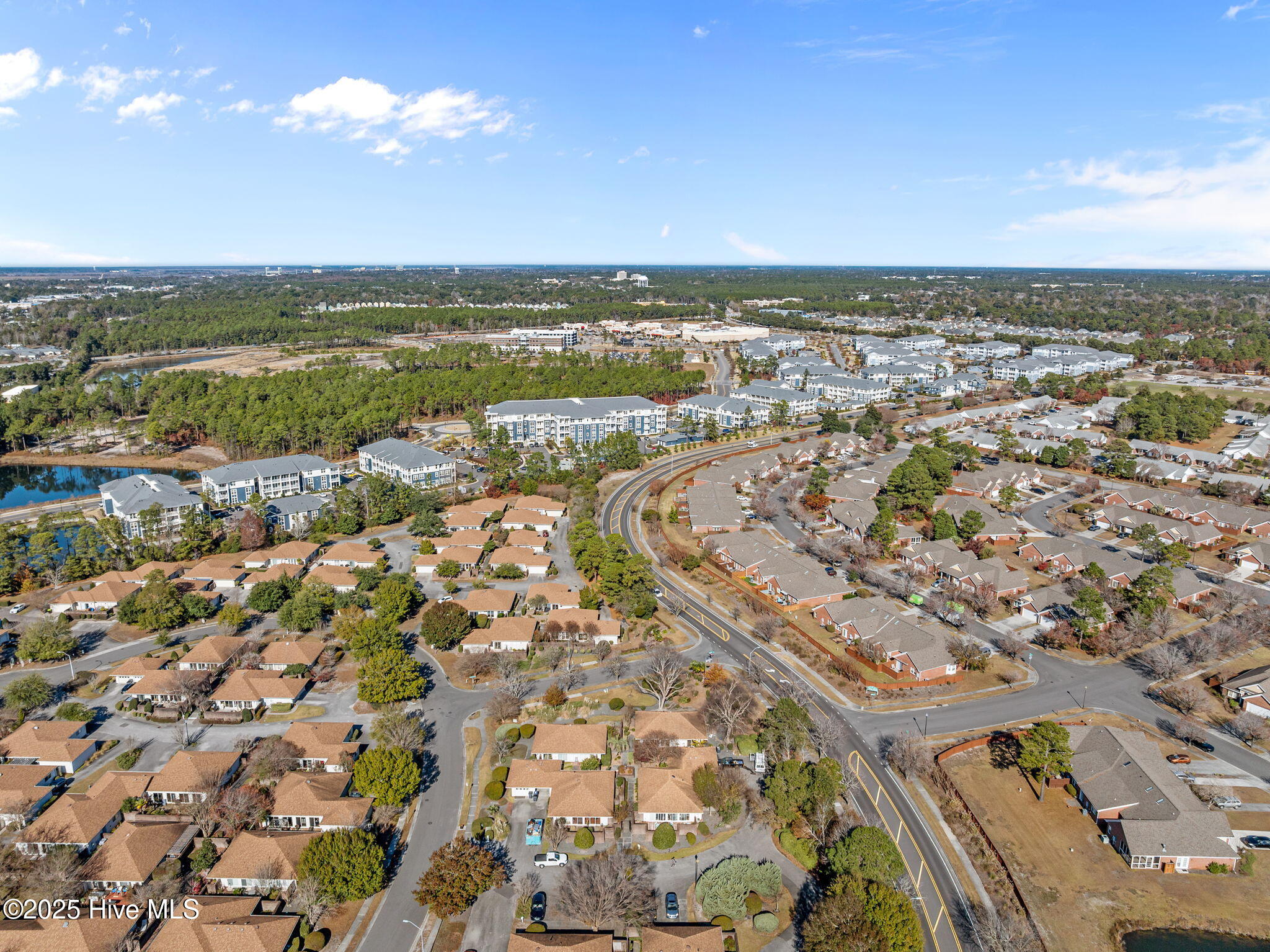 100544988 | Photo 56