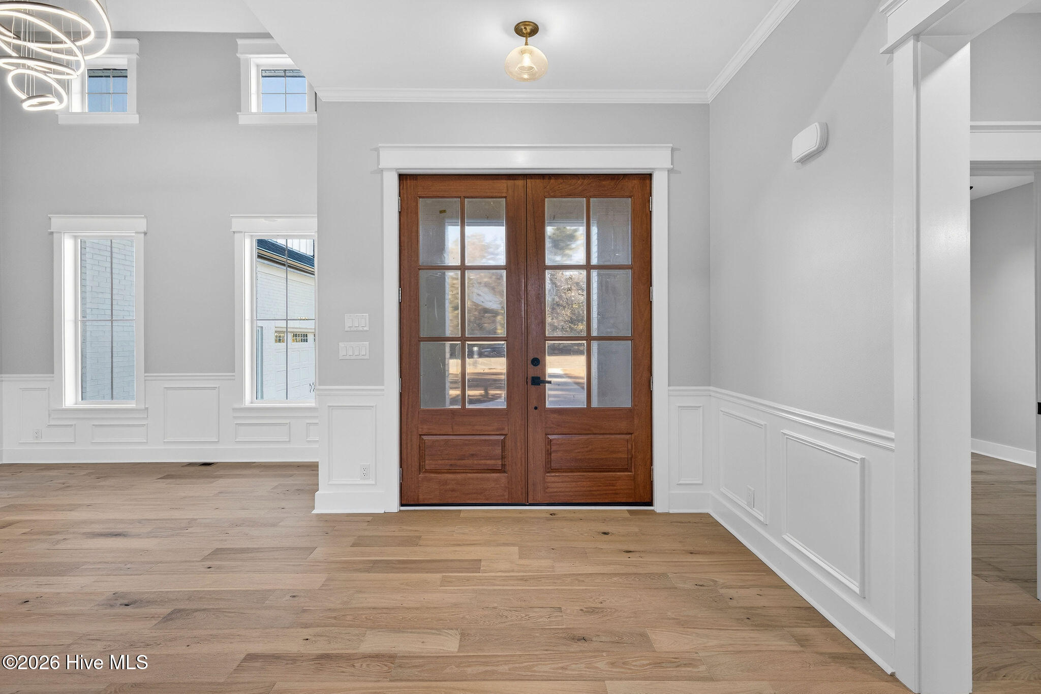 100548792 | Photo 15