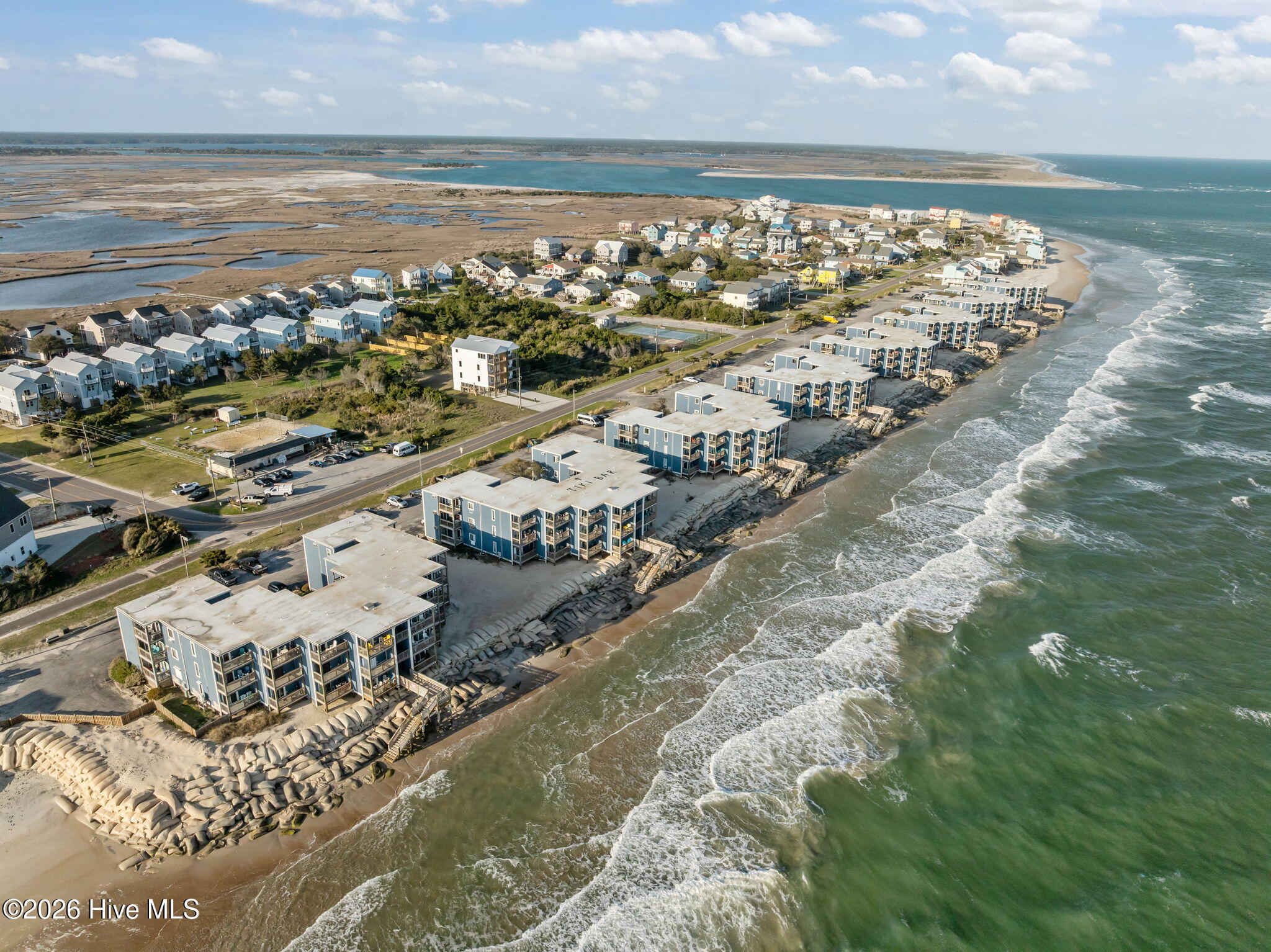 100563730 | Photo 40