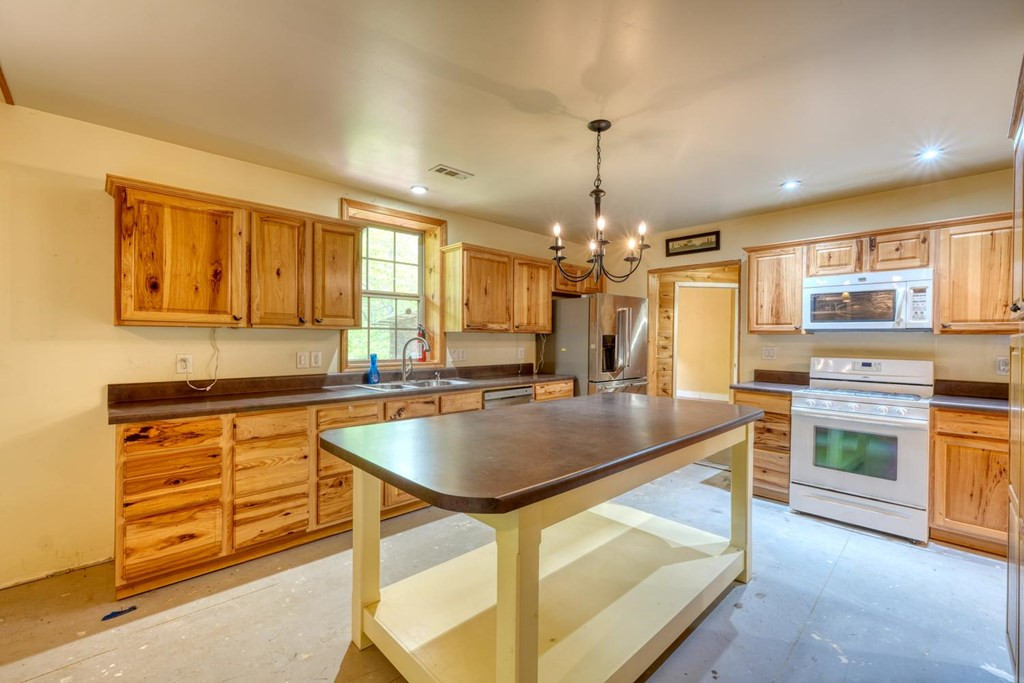 277 Clay Durrett Road, Murphy, NC 28906 Listing Photo  38