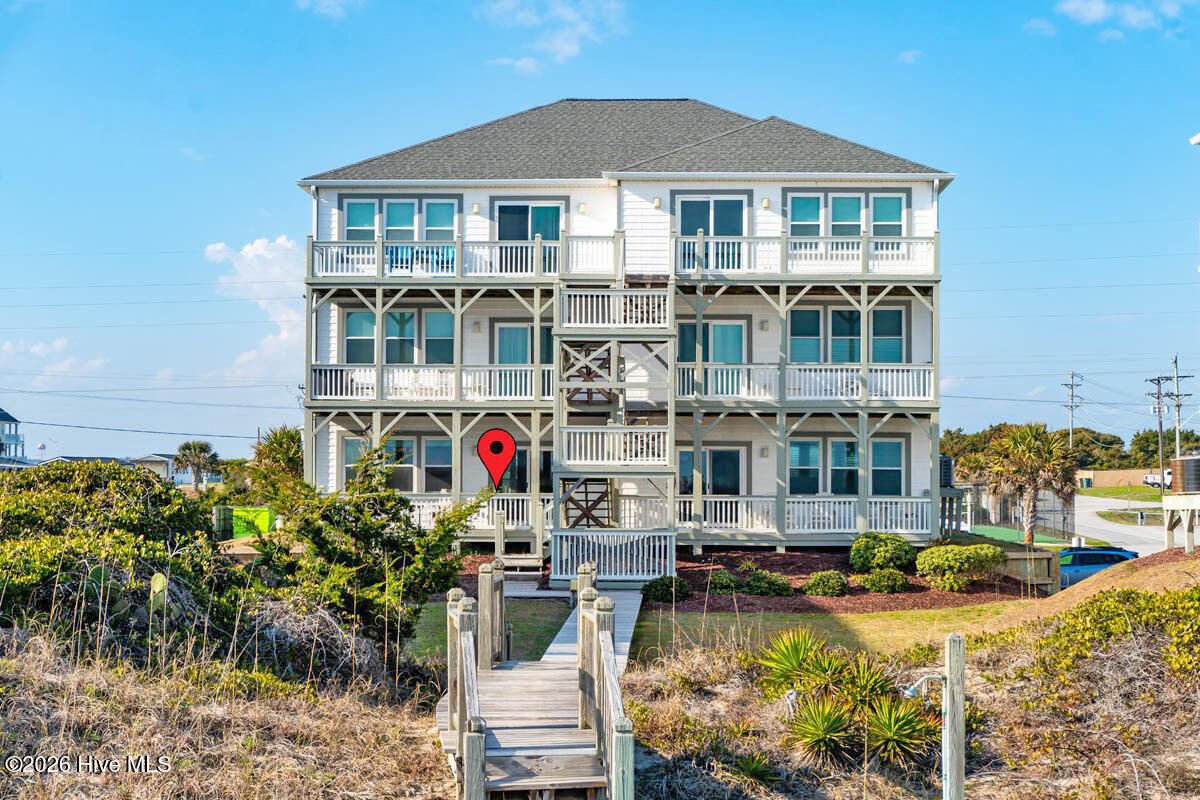 100560265 | Photo 33