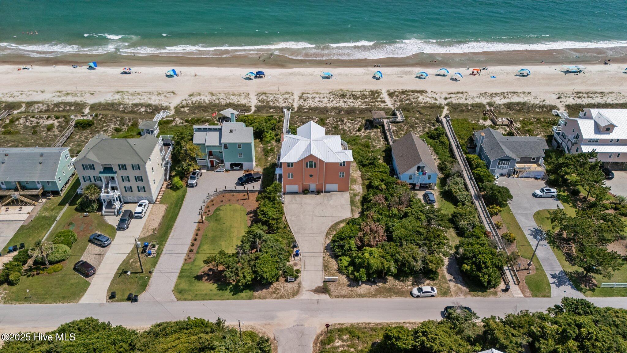 100515431 | Photo 63