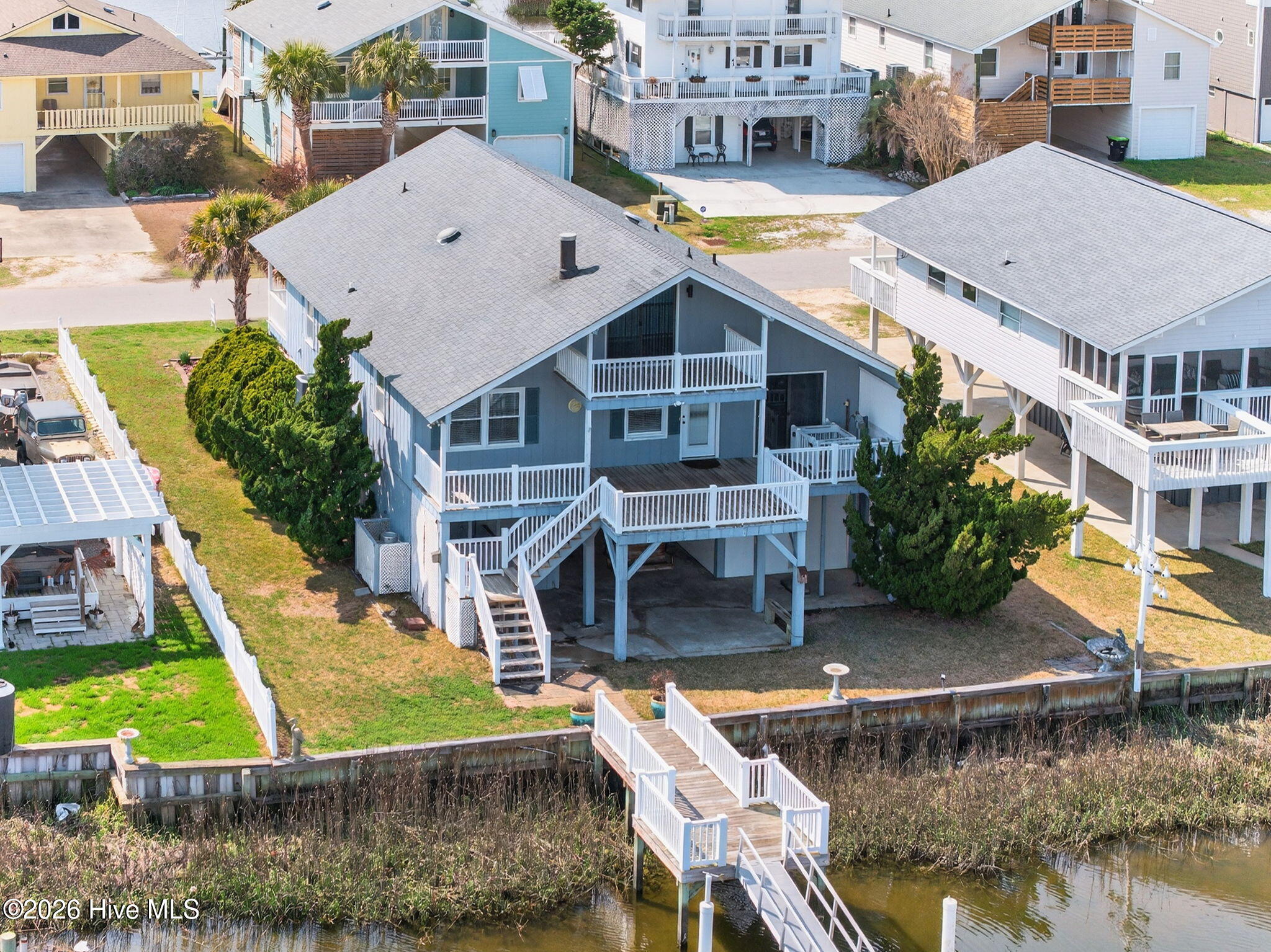 100548293 | Photo 41