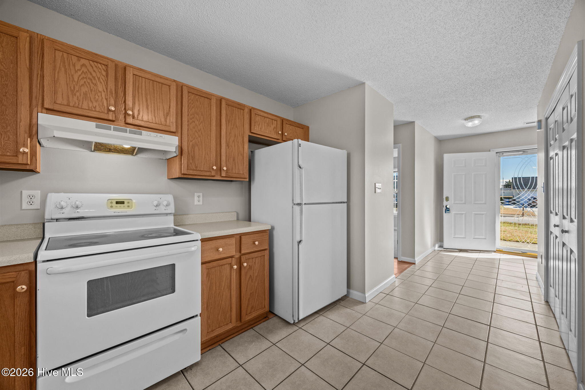 100550367 | Photo 17