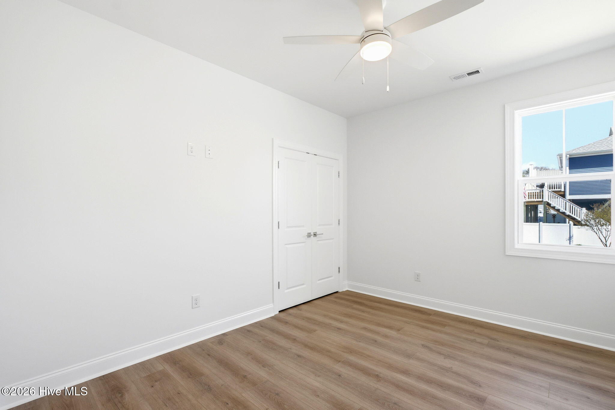 100565030 | Photo 40