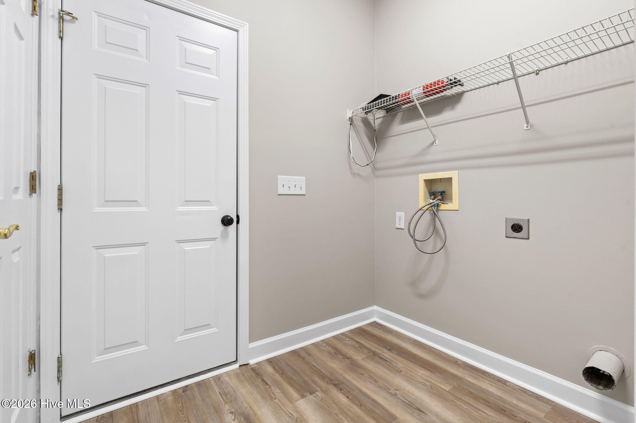 100559407 | Photo 33