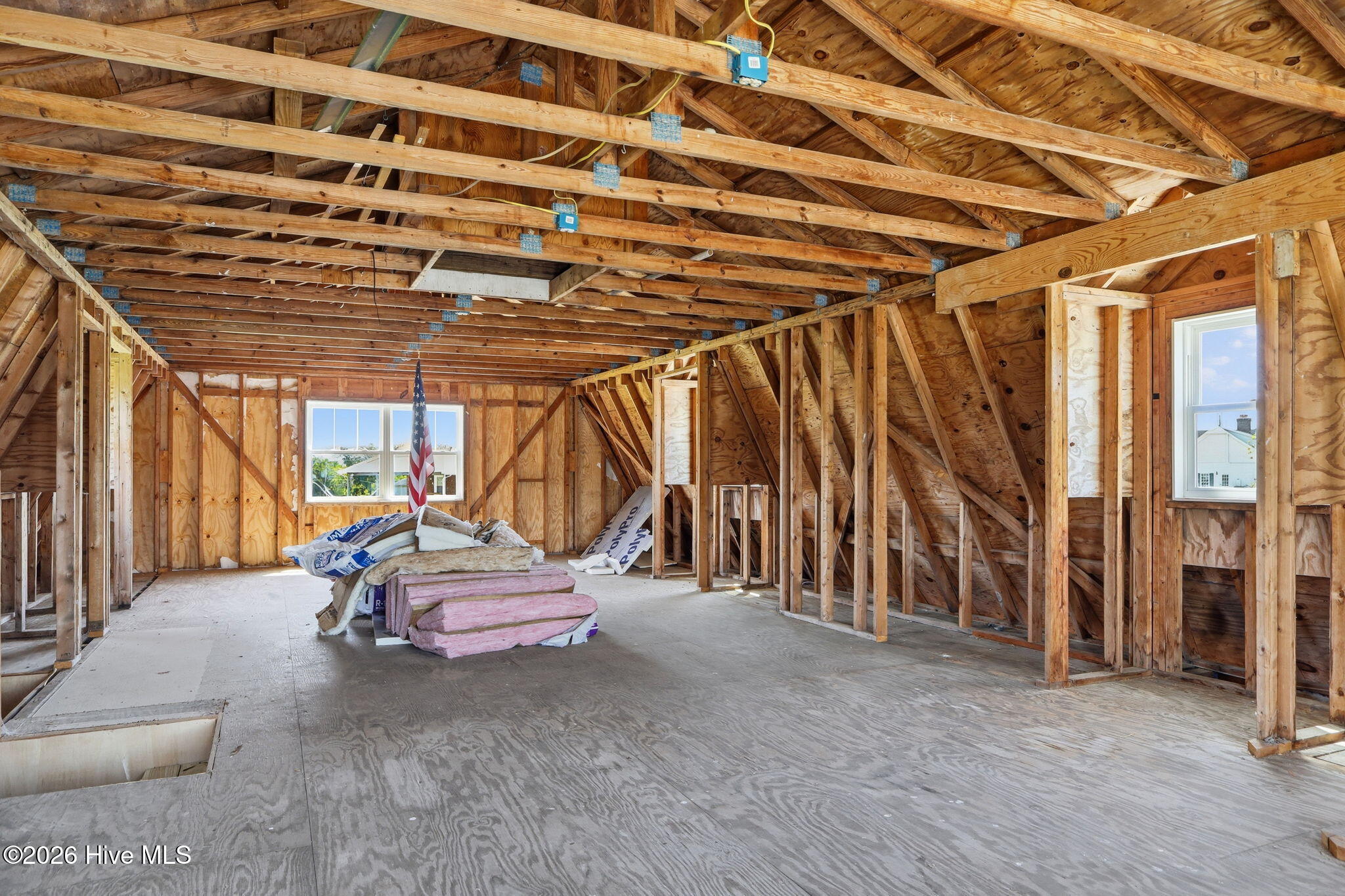 Unfinished upstairs in Garage/Barn