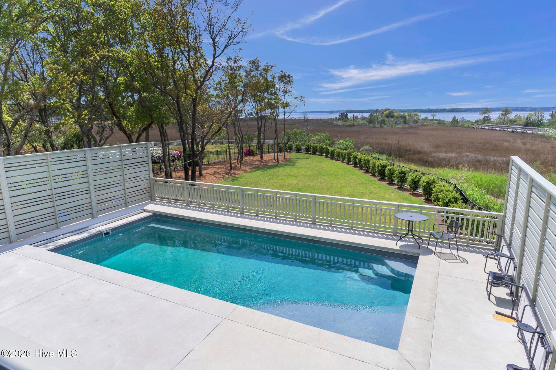 100553549 | Photo 57