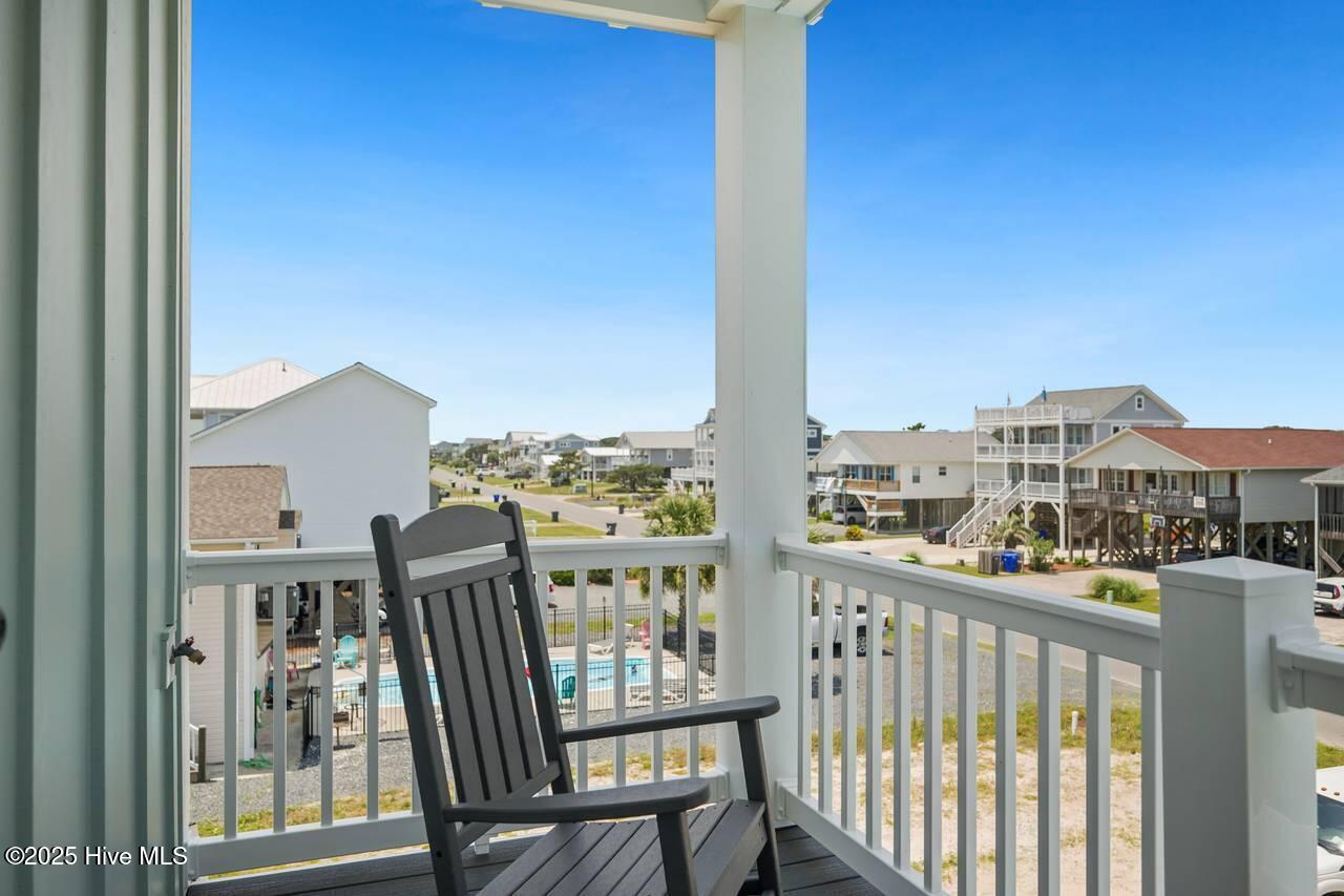 100527522 | Photo 101