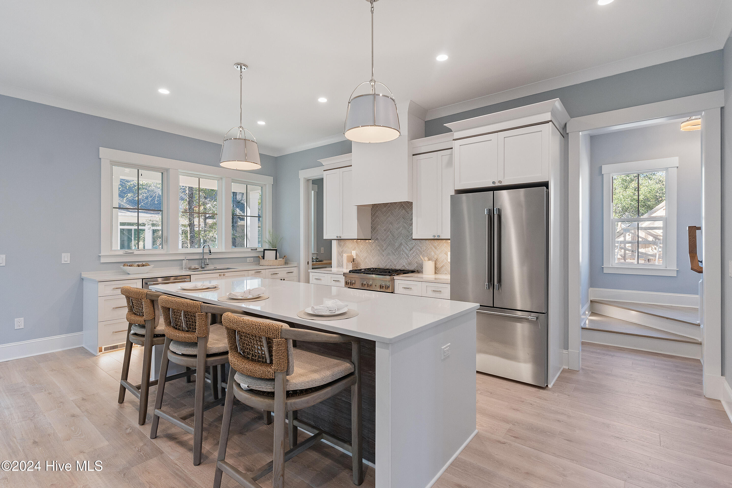 100451918 | Photo 11