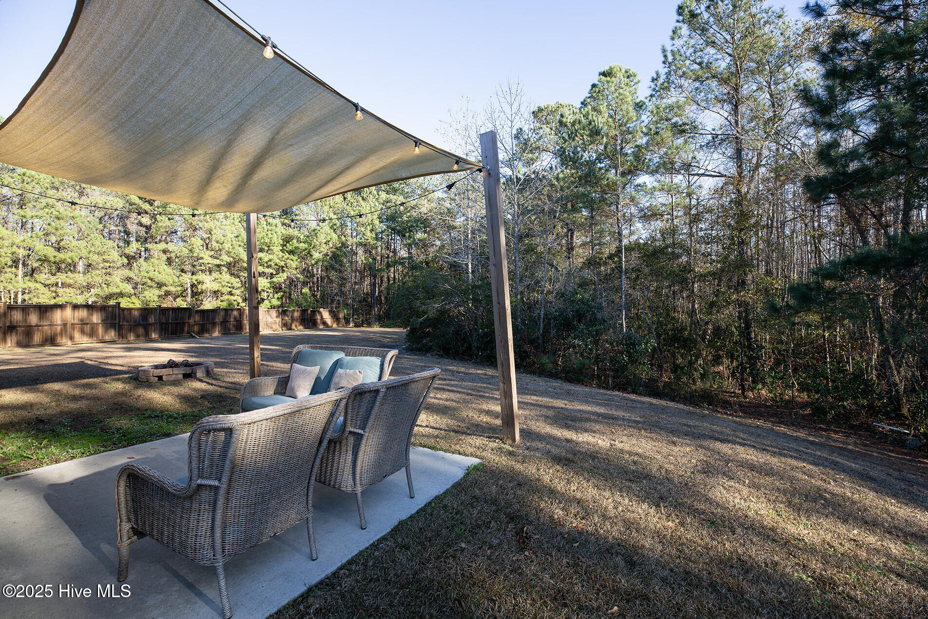 100546860 | Photo 46