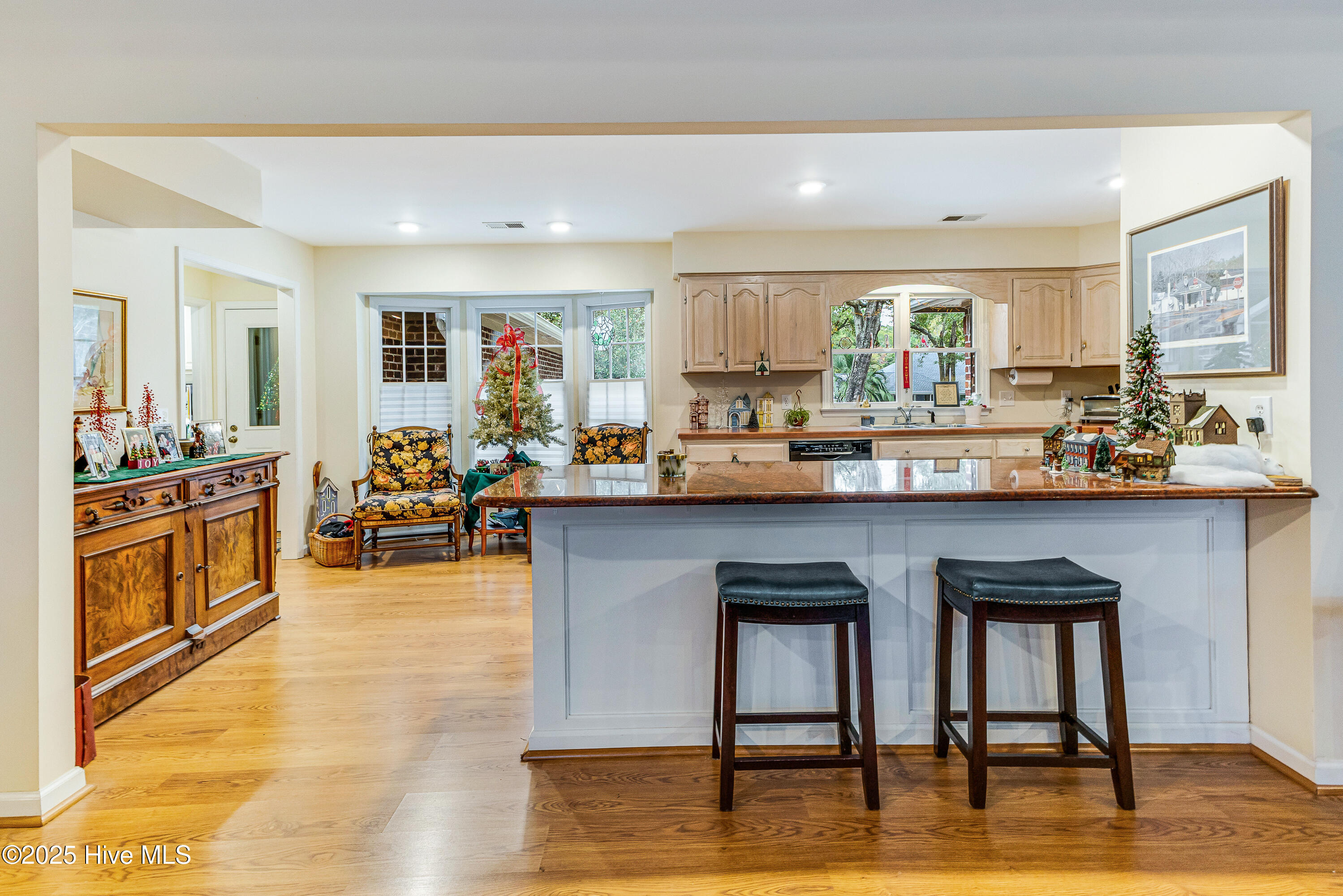 100545201 | Photo 18