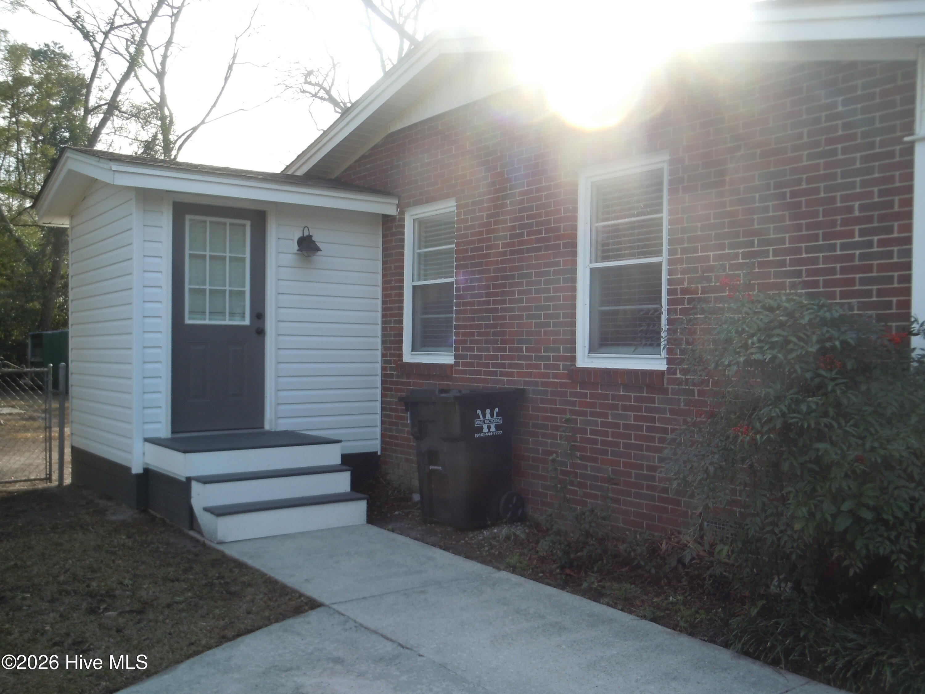 100553608 | Photo 35