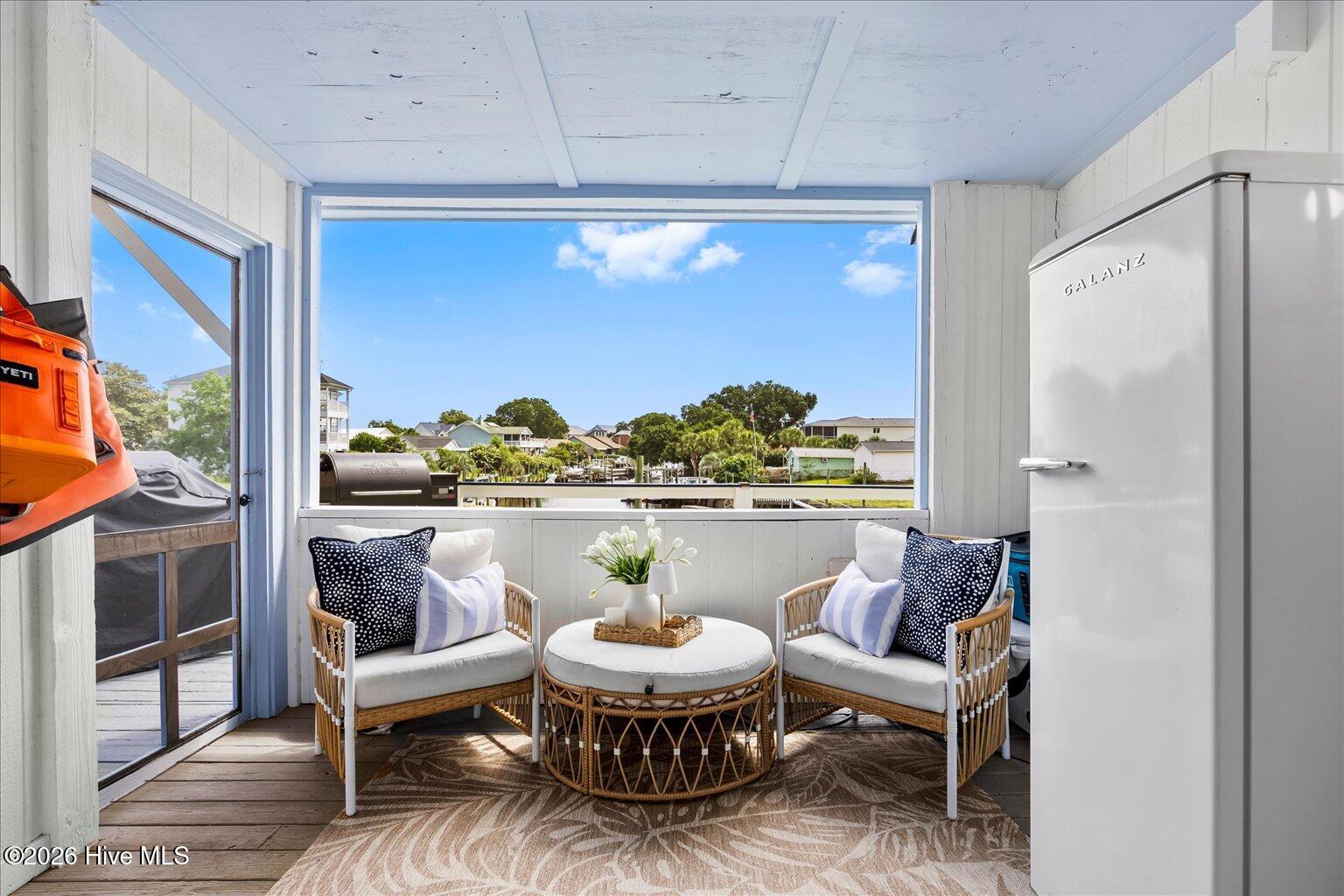 100548243 | Photo 27