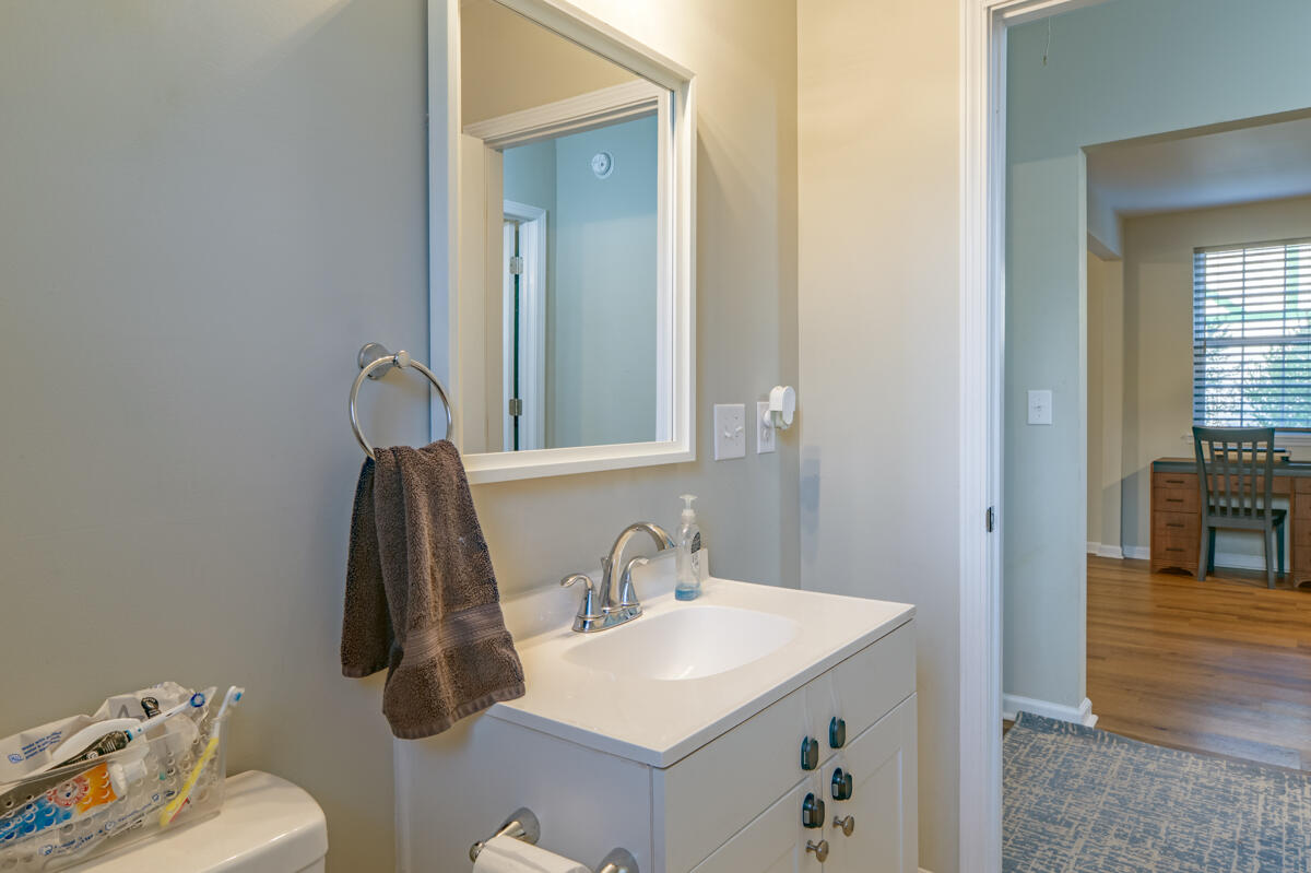 1877 Bath 2 WEB