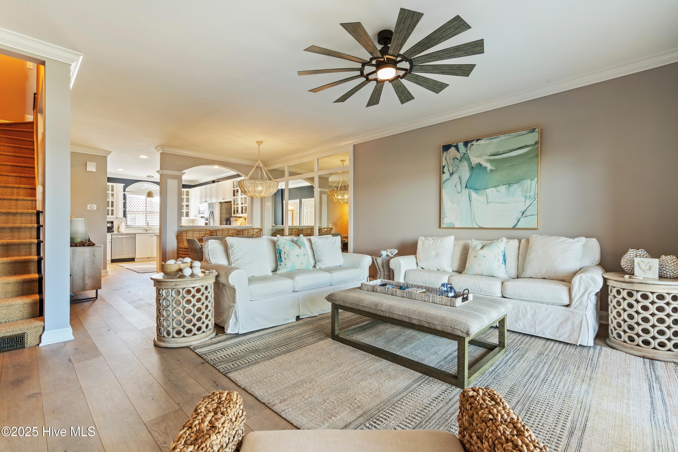 100545192 | Photo 23